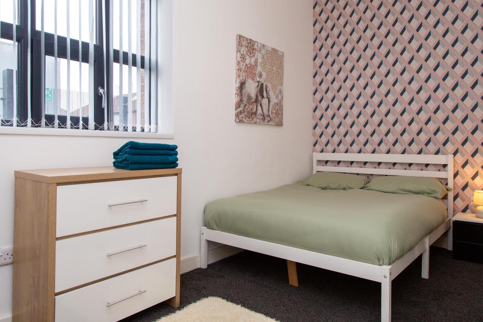 2bd Cozy Retreat With Parking *