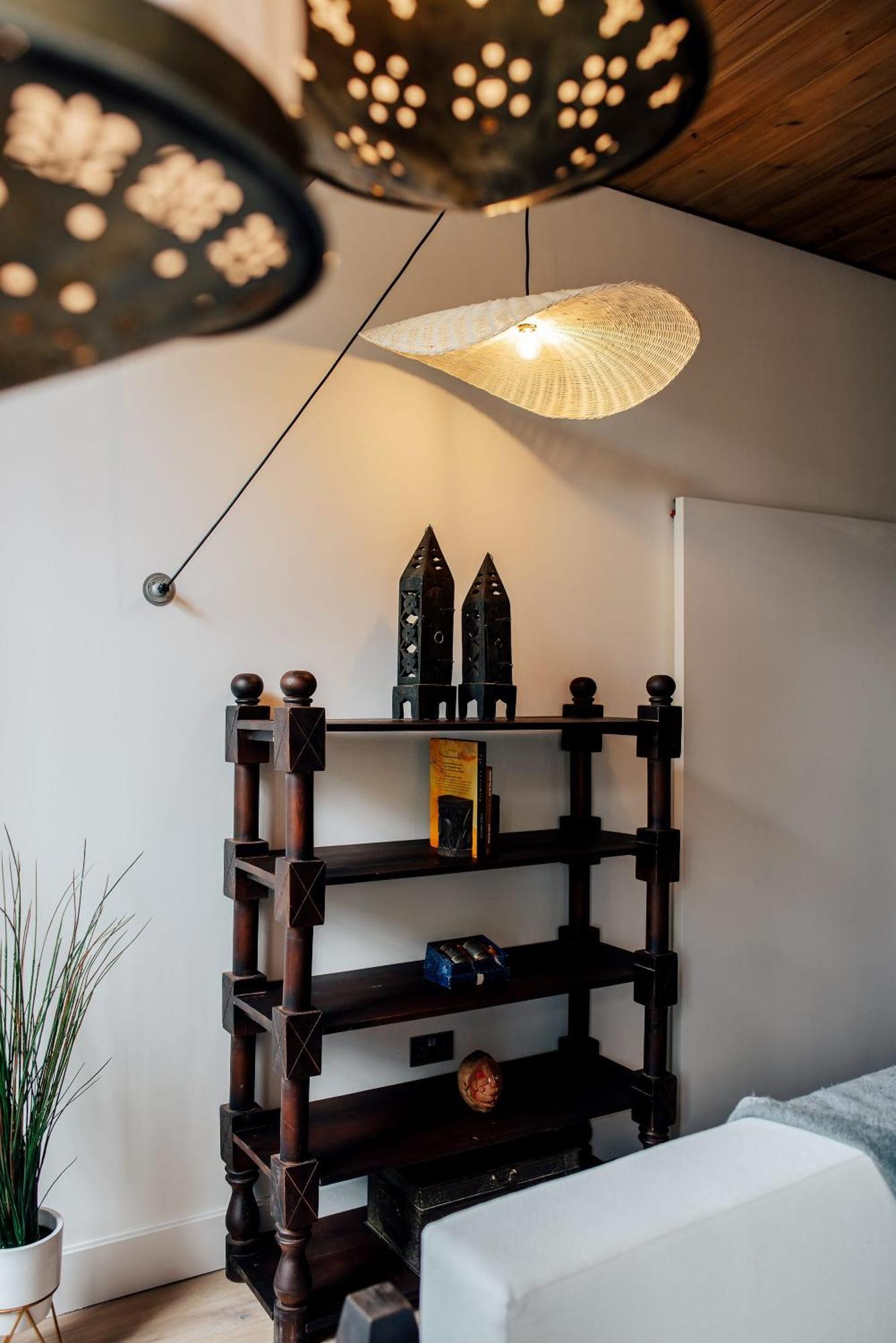 Africana By The Heim Residences *