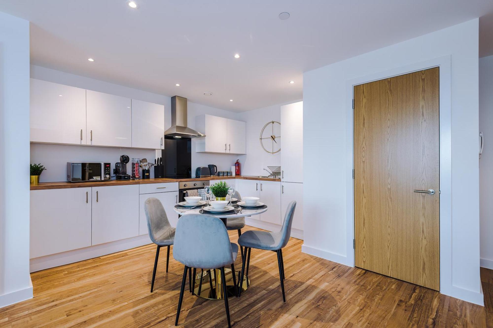 Parking - Lastmindeals - 2bed *