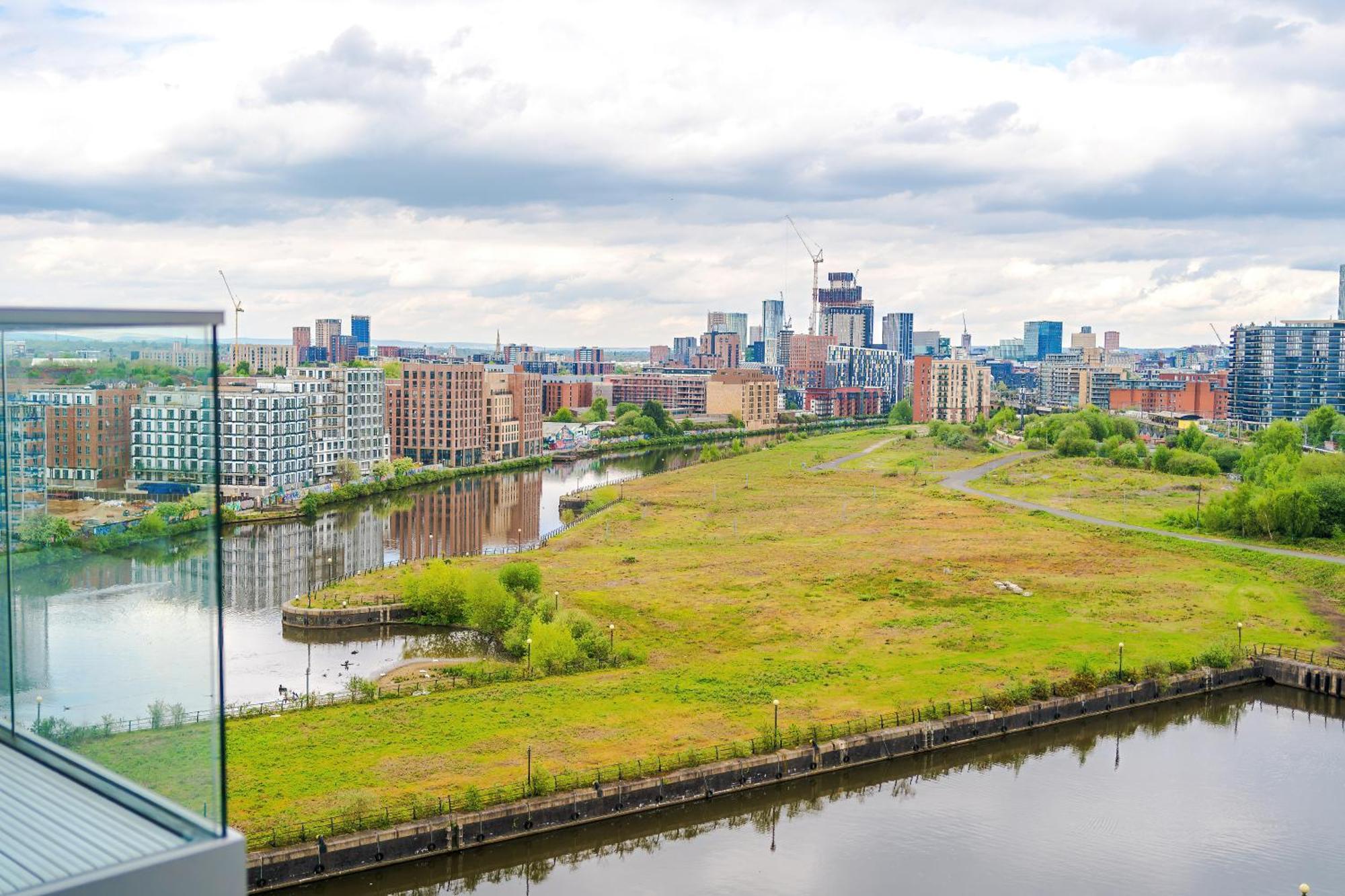 Parking - Lastmindeals - 2bed *