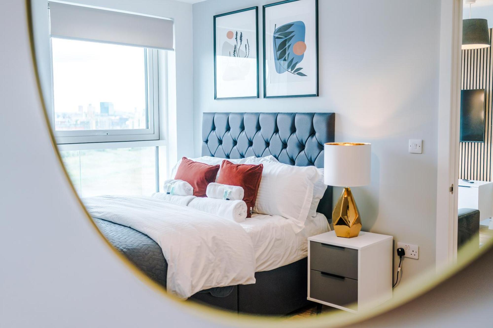 Parking - Lastmindeals - 2bed Appartement Manchester