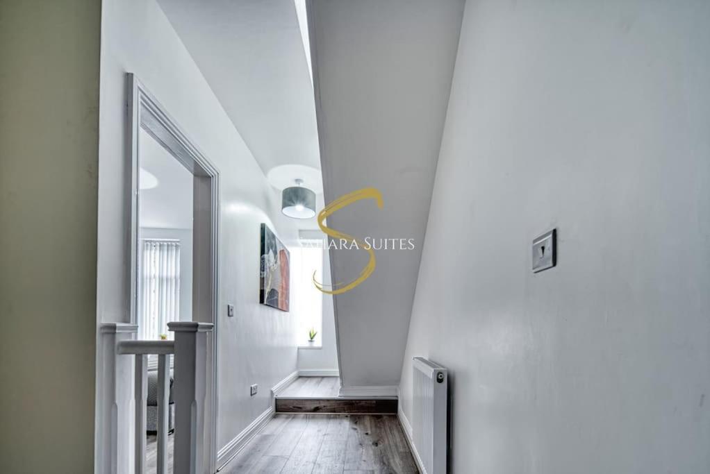 Spacious 5Br - Manchester - Ao, Etihad & Trafford - Parking *