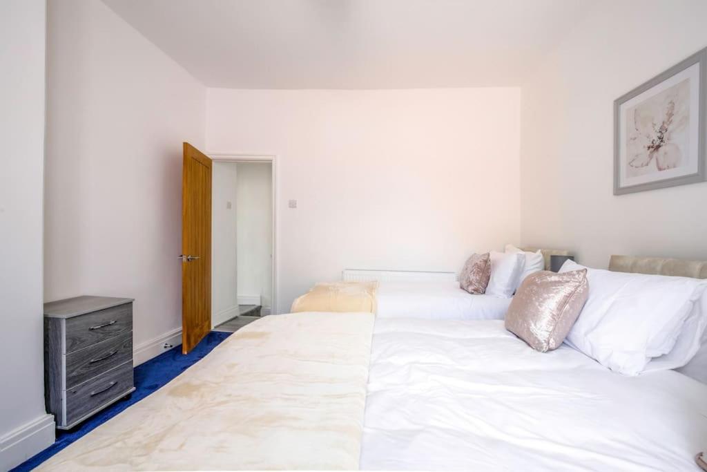 Vakantiehuis Big New House - 5bdr Near Manchester