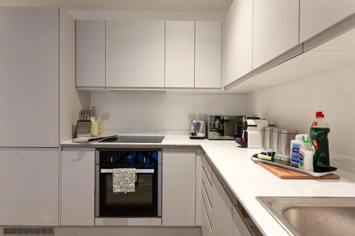 Contemporary 1 Bedroom In Centre * Manchester