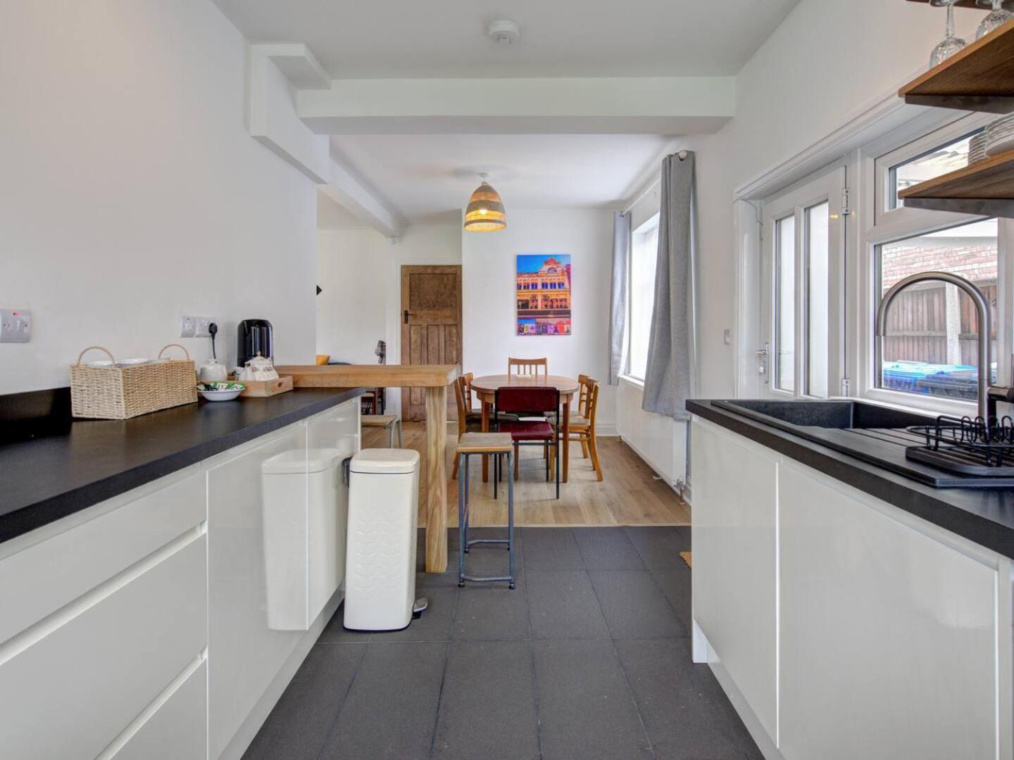 Holiday home Pass The Keys Stunning Stylish Family Manchester