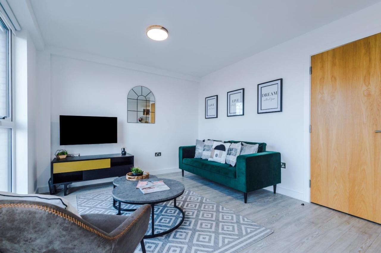 Apartment 2bed Duplex Near Mediacity & Centre, Easter Deals Now On