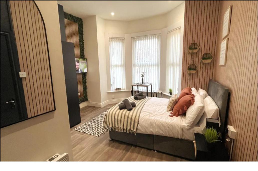 Deluxe Centrally Located In Apartment Manchester
