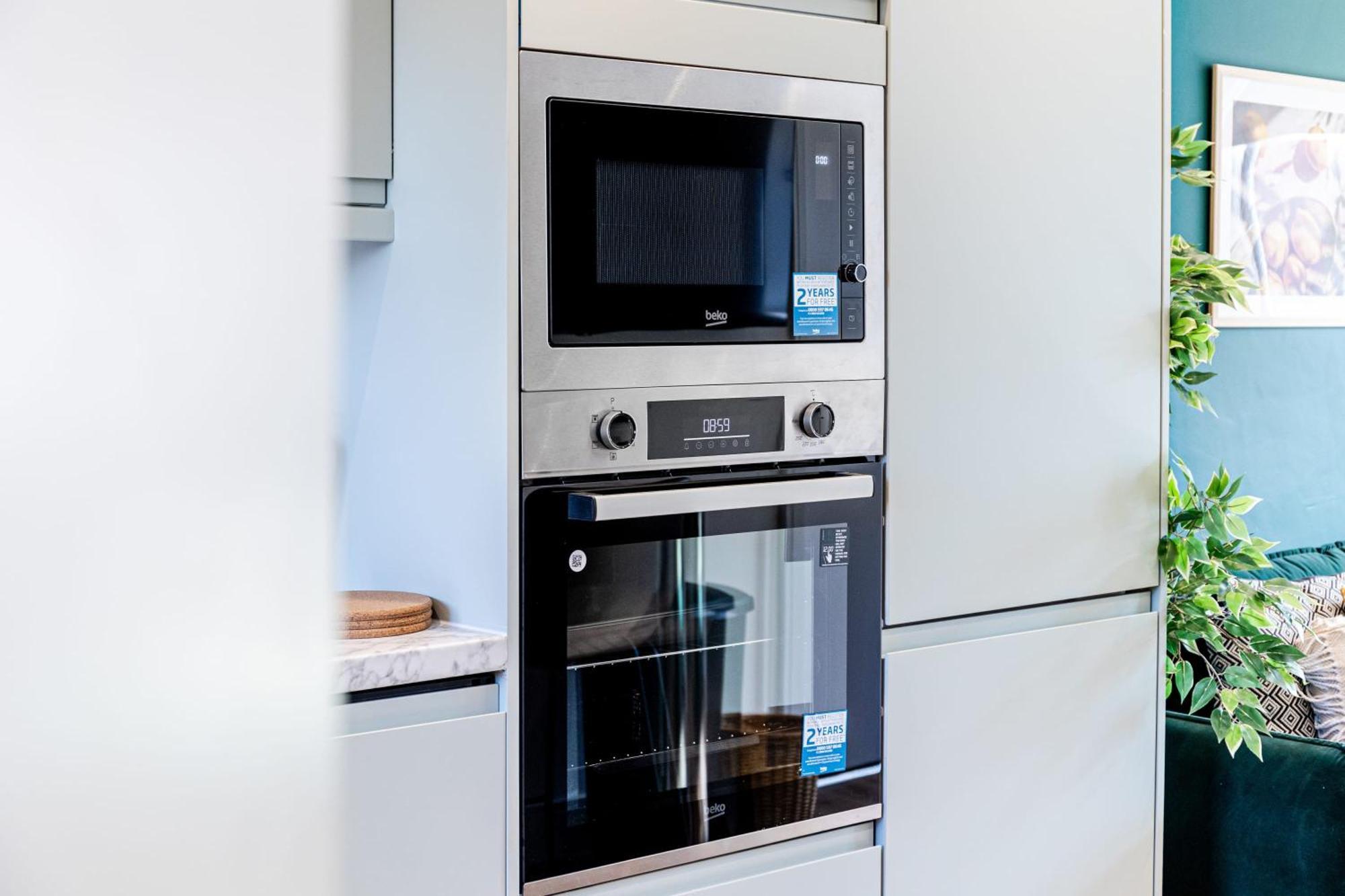 Quayside Escape-ensuite Tranquil Within An Intimate Shared With Free Parking * Manchester