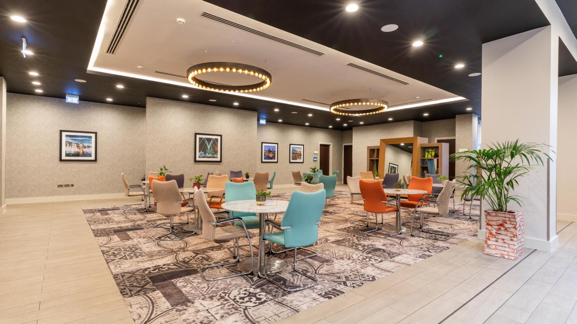 - Centre By Ihg