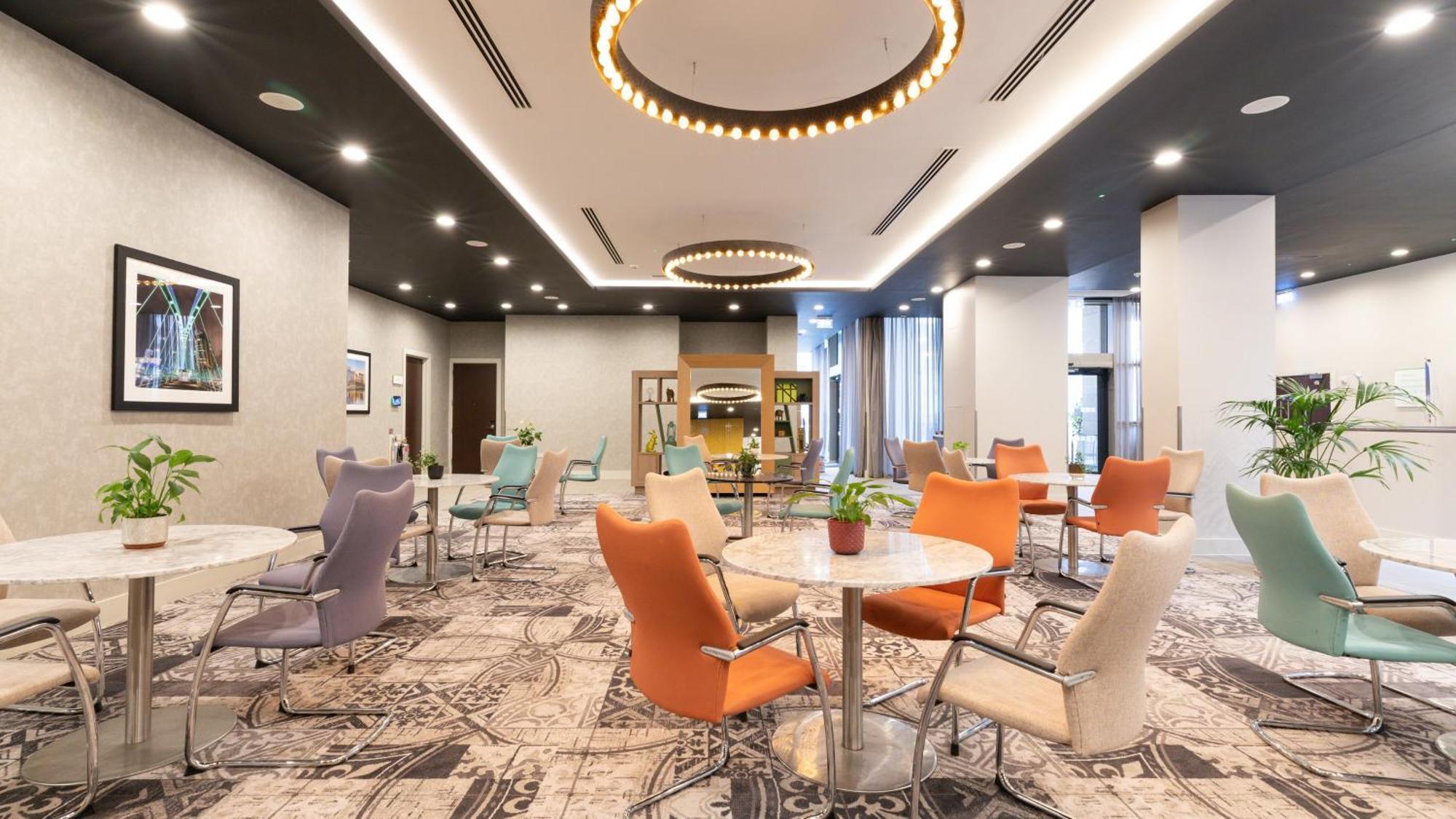 - Centre By Ihg Hotel 4*