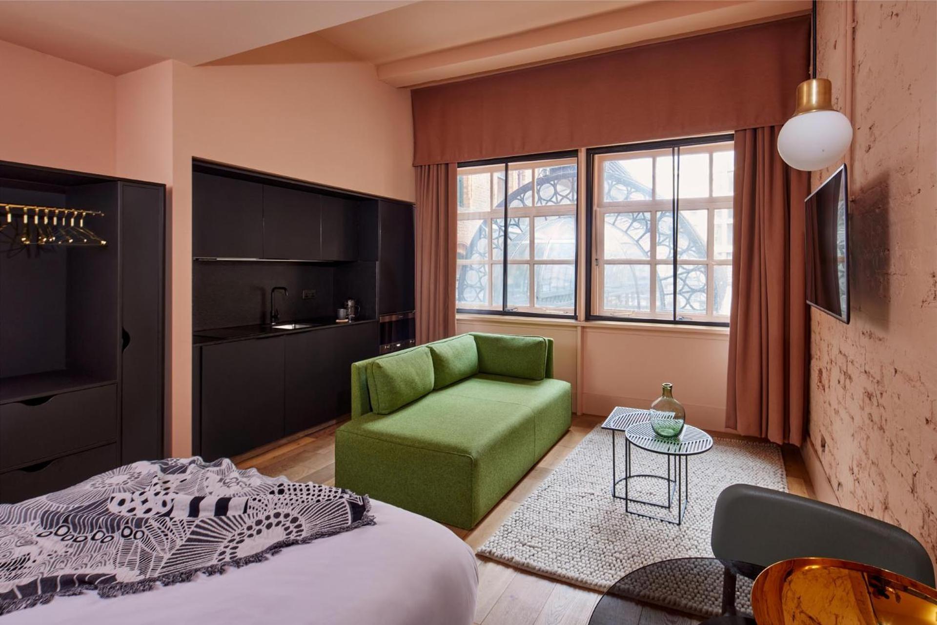 Whitworth Locke 4* Manchester