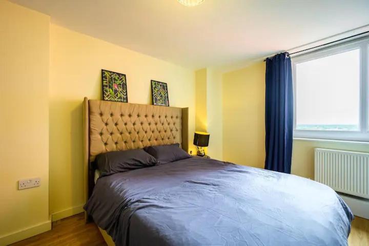Prime Location Near City-trafford Centre-stadium 2bed Apartment Manchester