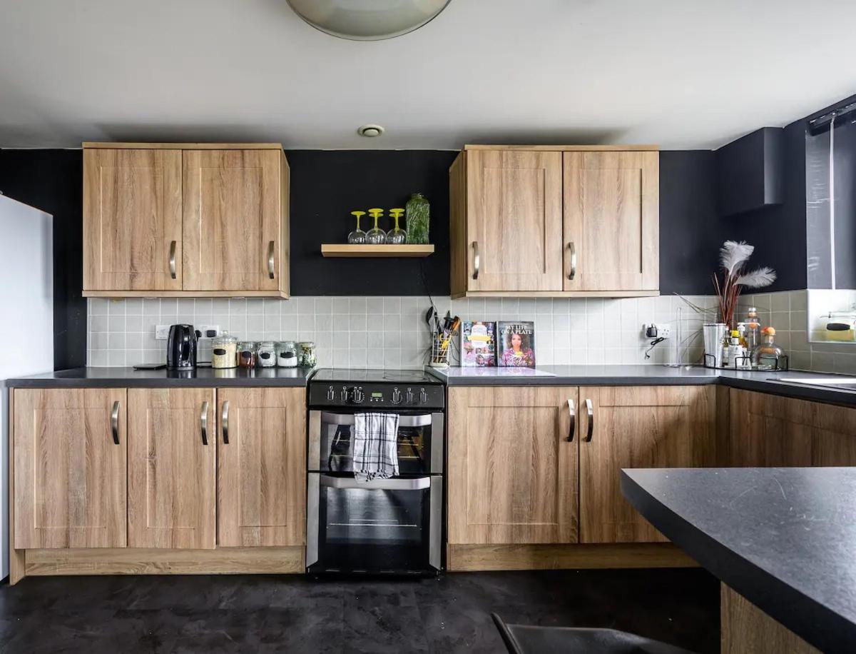 Apartment Prime Location Near City-trafford Centre-stadium 2bed Manchester