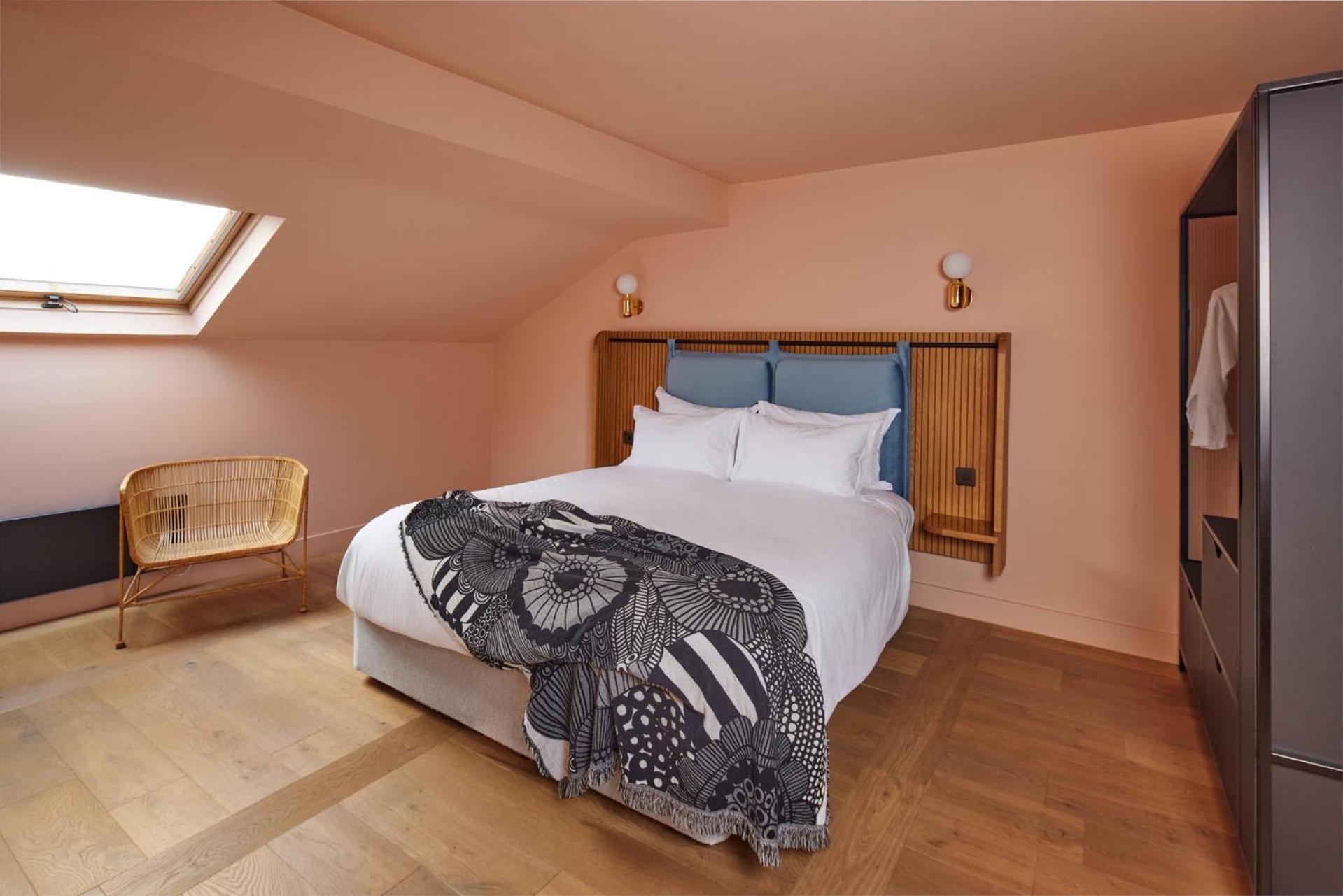 Whitworth Locke Aparthotel 4*