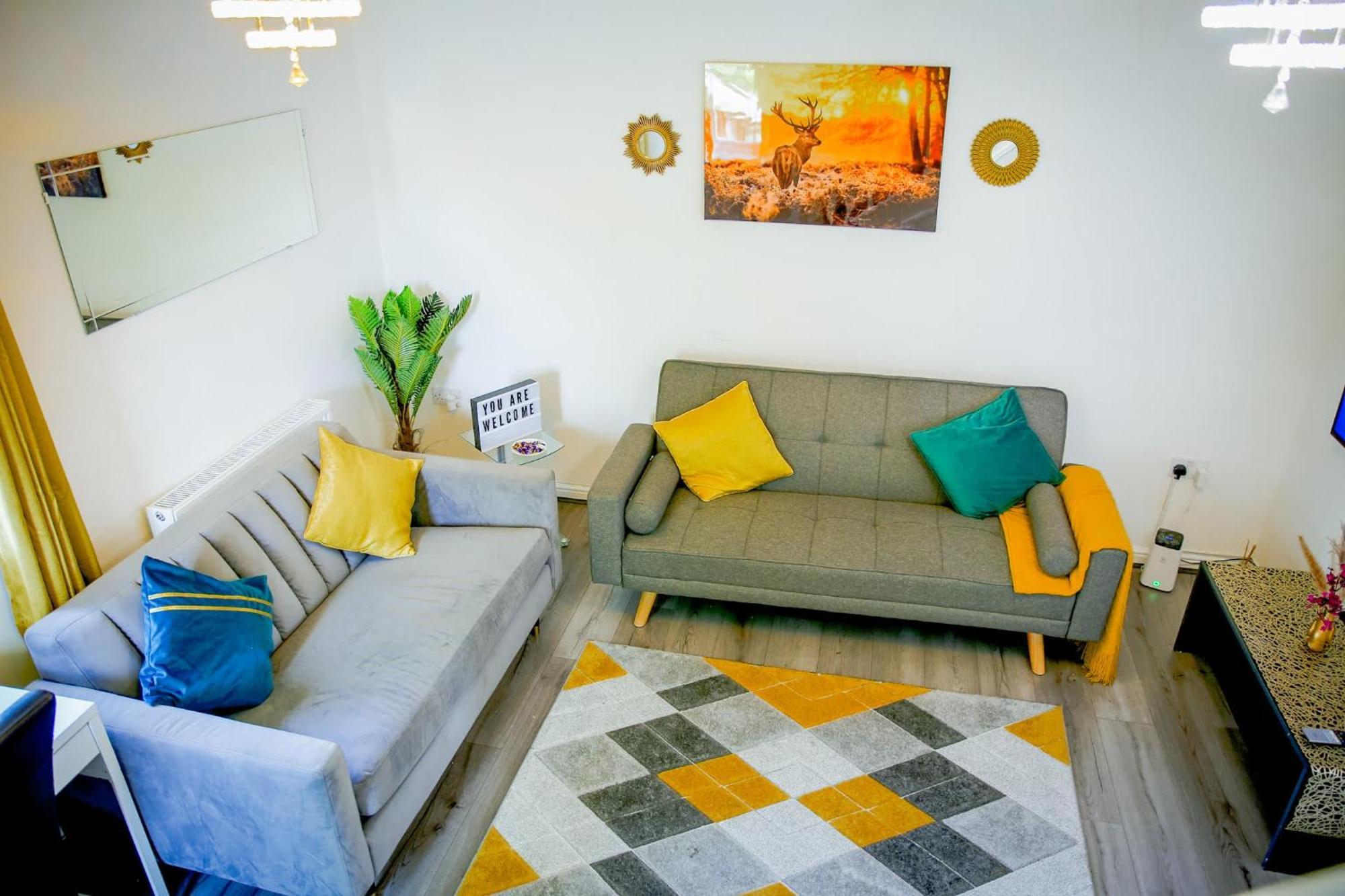 Holiday home The Wynne House - 3 Bedroom Luxury House With 5 Beds & Free Parking Near Centre, And A Walking Distance To The Etihad Stadium & Coop Live Arena