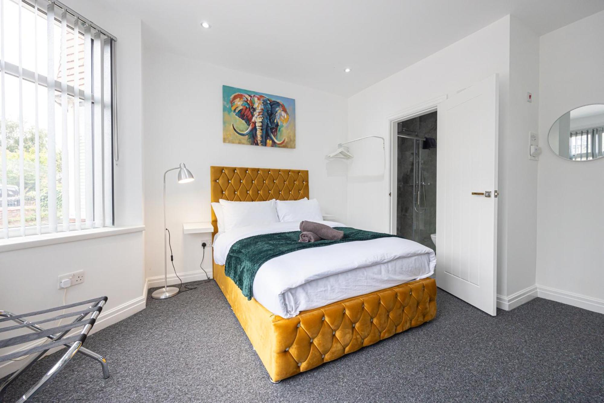 The Kent- Luxury Guest house *