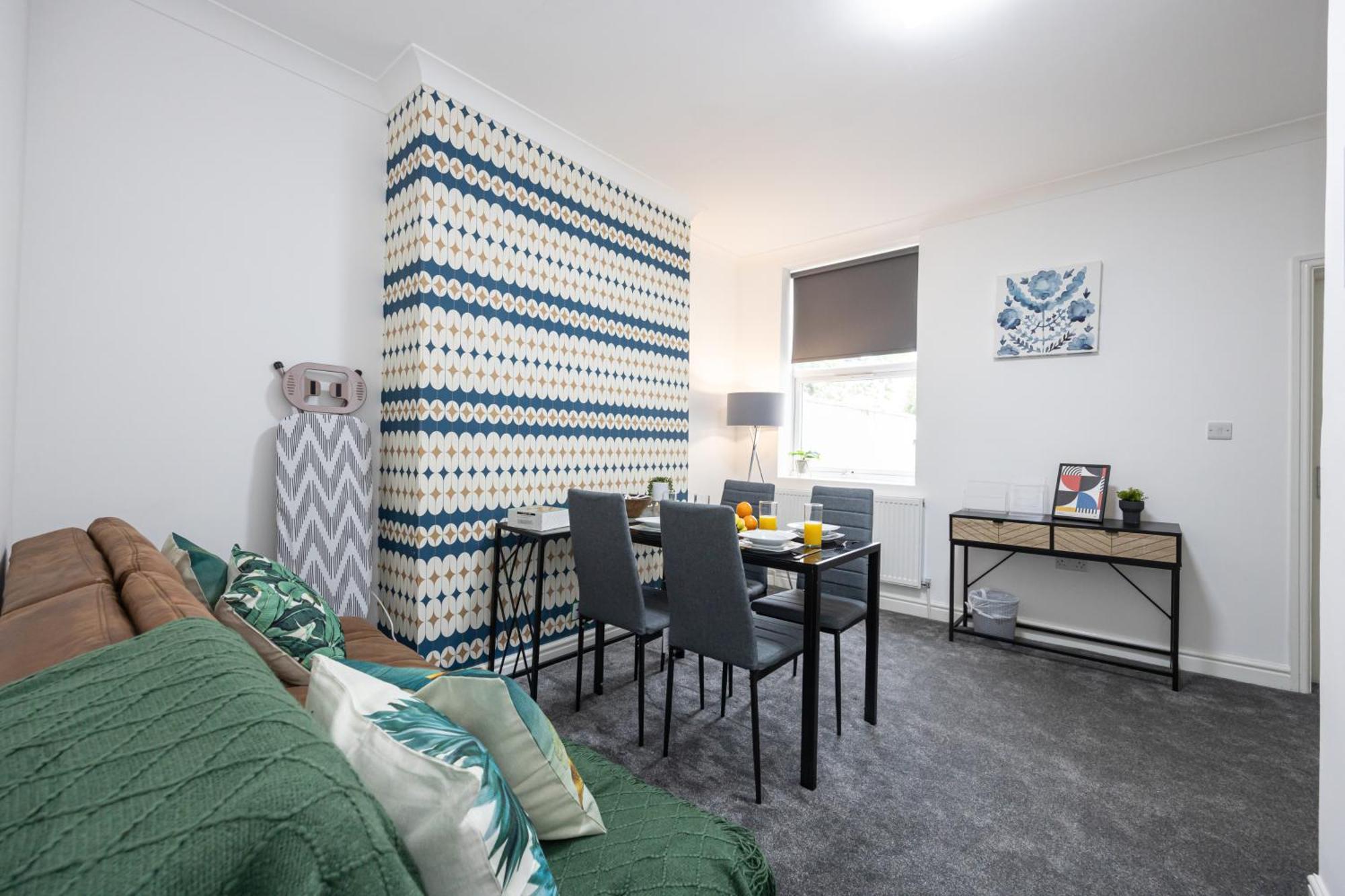 Modern Spacious 6bd Haven 8 Min From Centre *