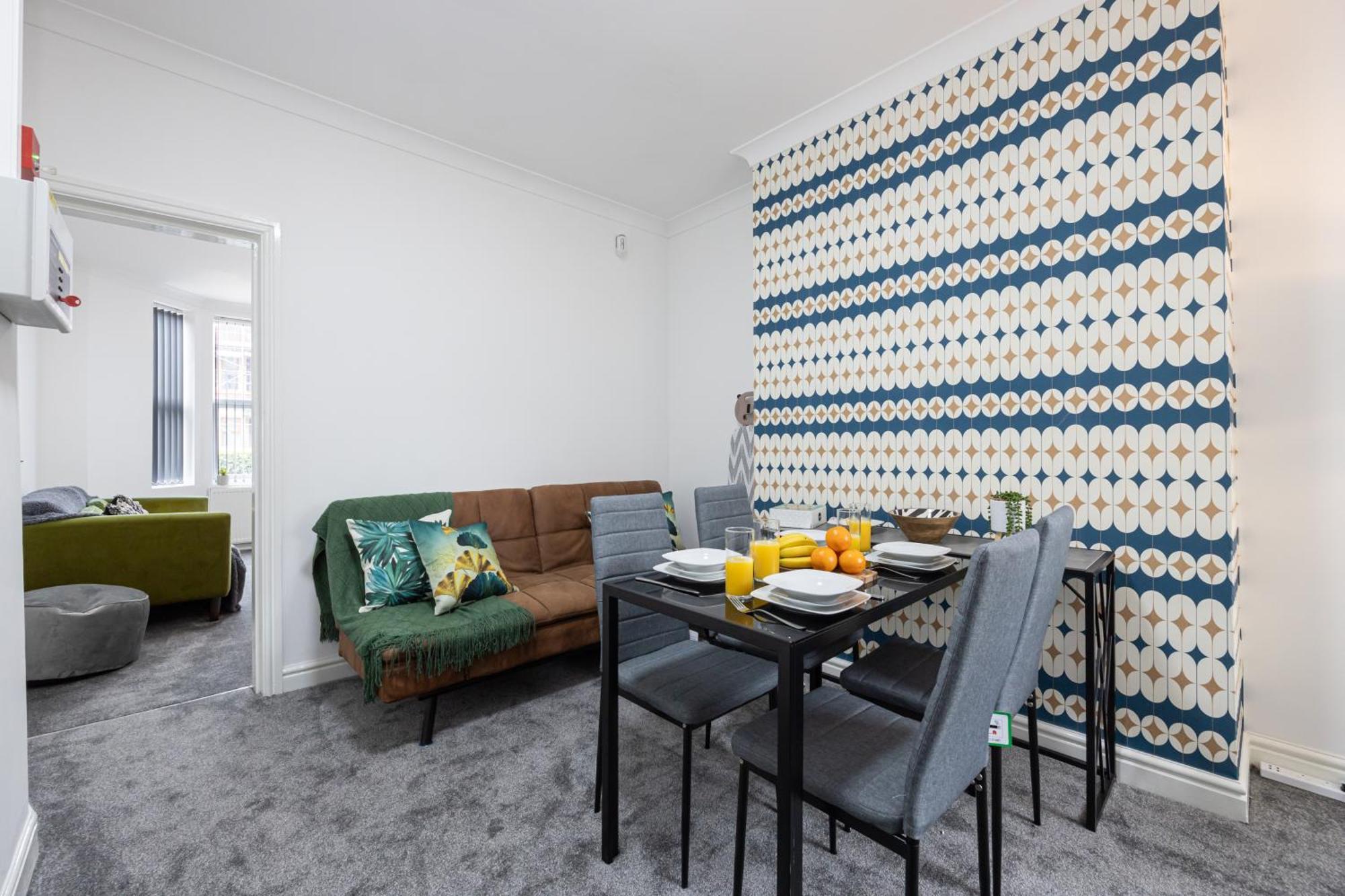 Modern Spacious 6bd Haven 8 Min From Centre Holiday home *
