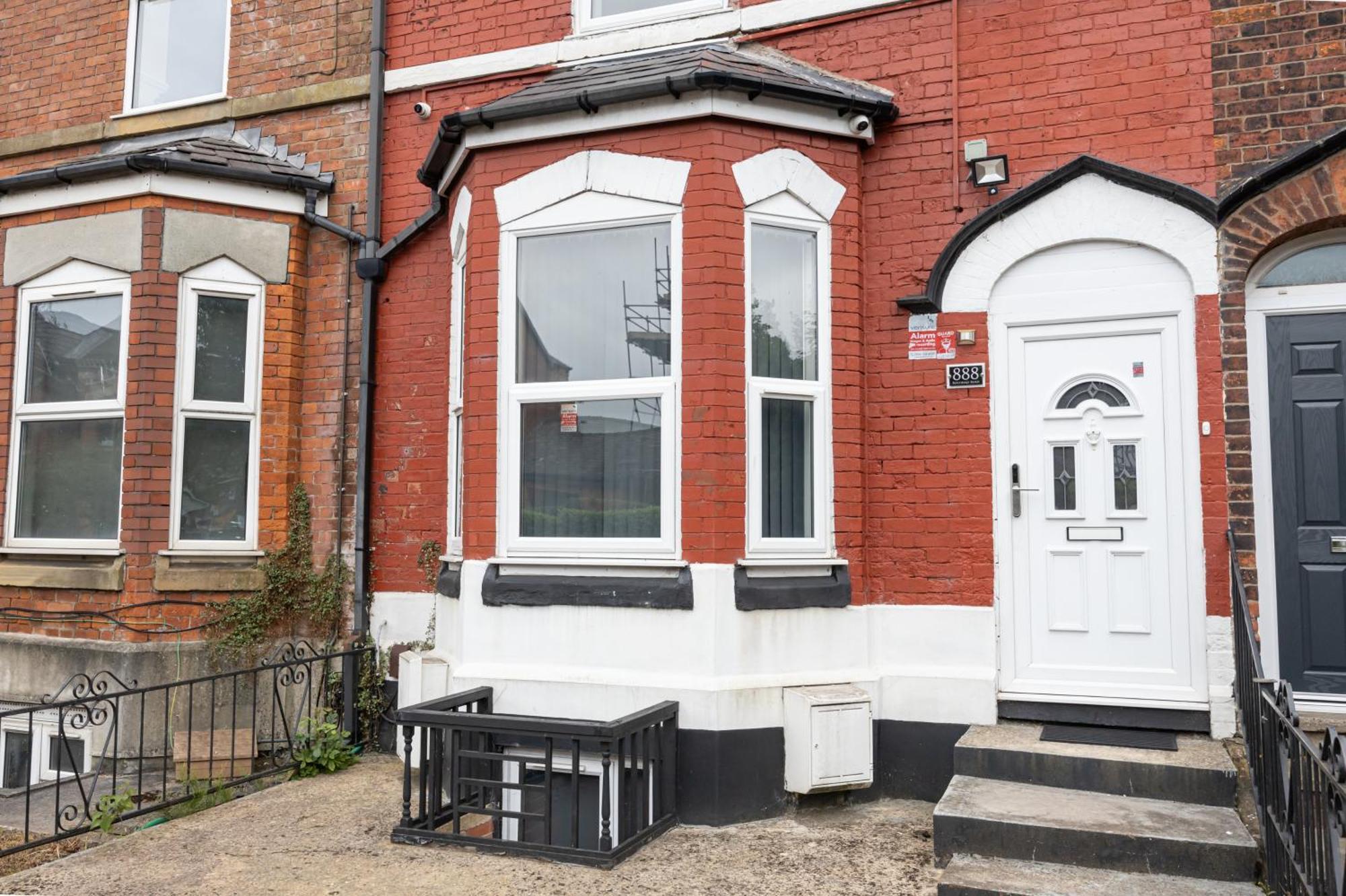 Holiday home Modern Spacious 6bd Haven 8 Min From Centre Manchester