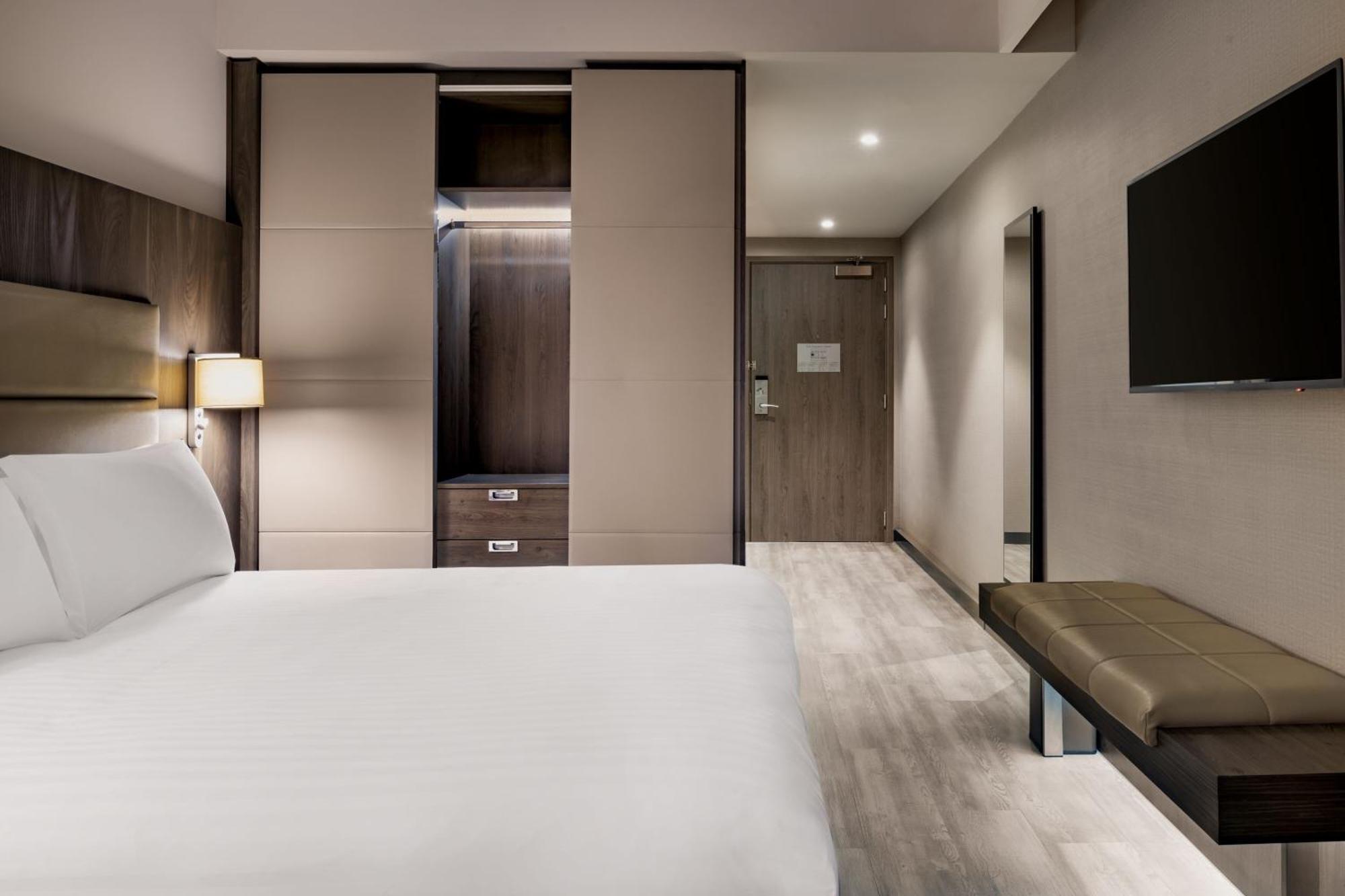 Ac By Marriott Centre Hotel 4*