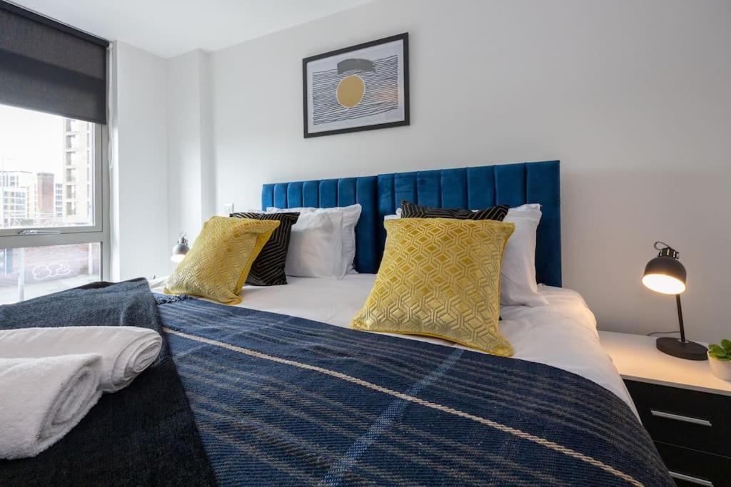 Stylish Apartment, Northern Quarter, Perfect For Groups Long Term Disc Apartment Manchester