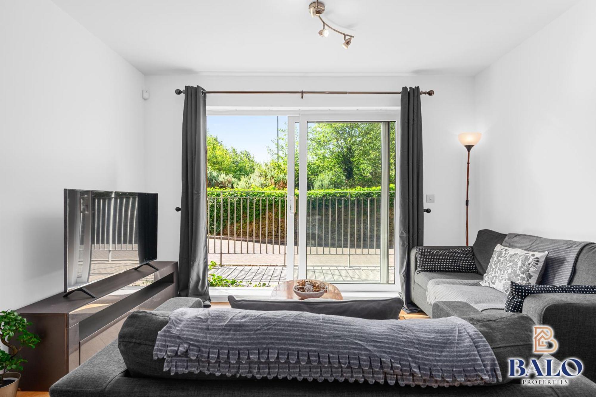 Modern Spacious 2bedroom Great! Location By Etihad Mancity Stadium& Coop Live Arena Apartment *