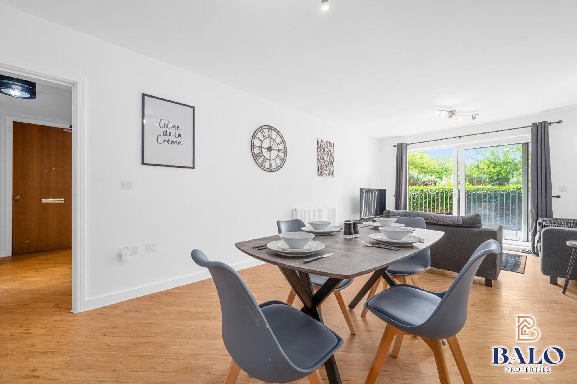 Modern Spacious 2bedroom Great! Location By Etihad Mancity Stadium& Coop Live Arena Apartment *