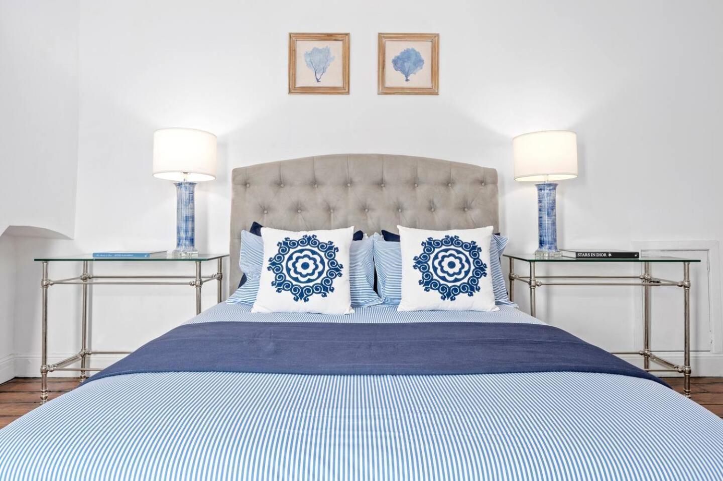 Vakantiehuis Large & Stylish Townhouse King Beds&free Parking