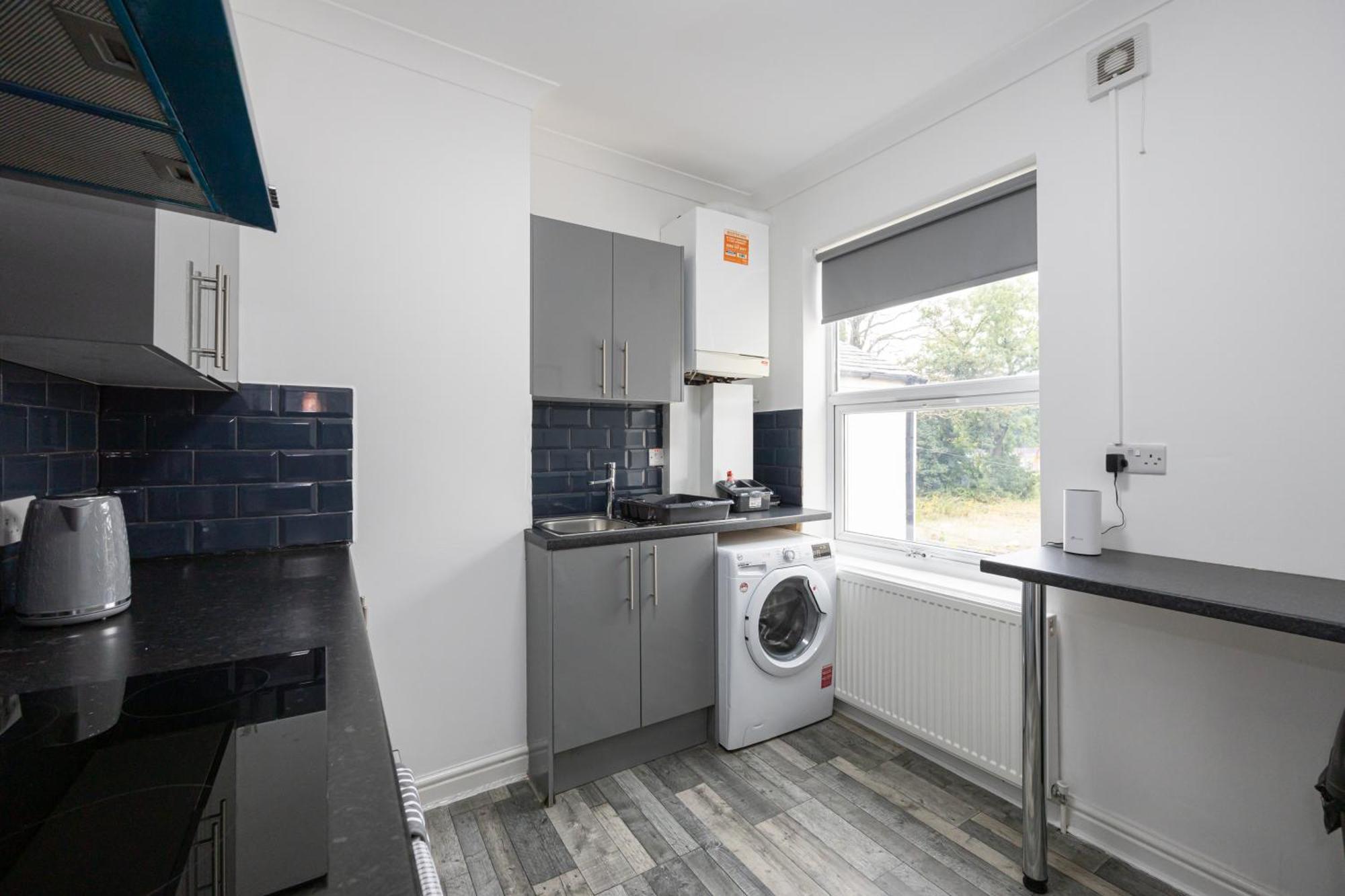 Modern Spacious 6bd Haven 8 Min From Centre *