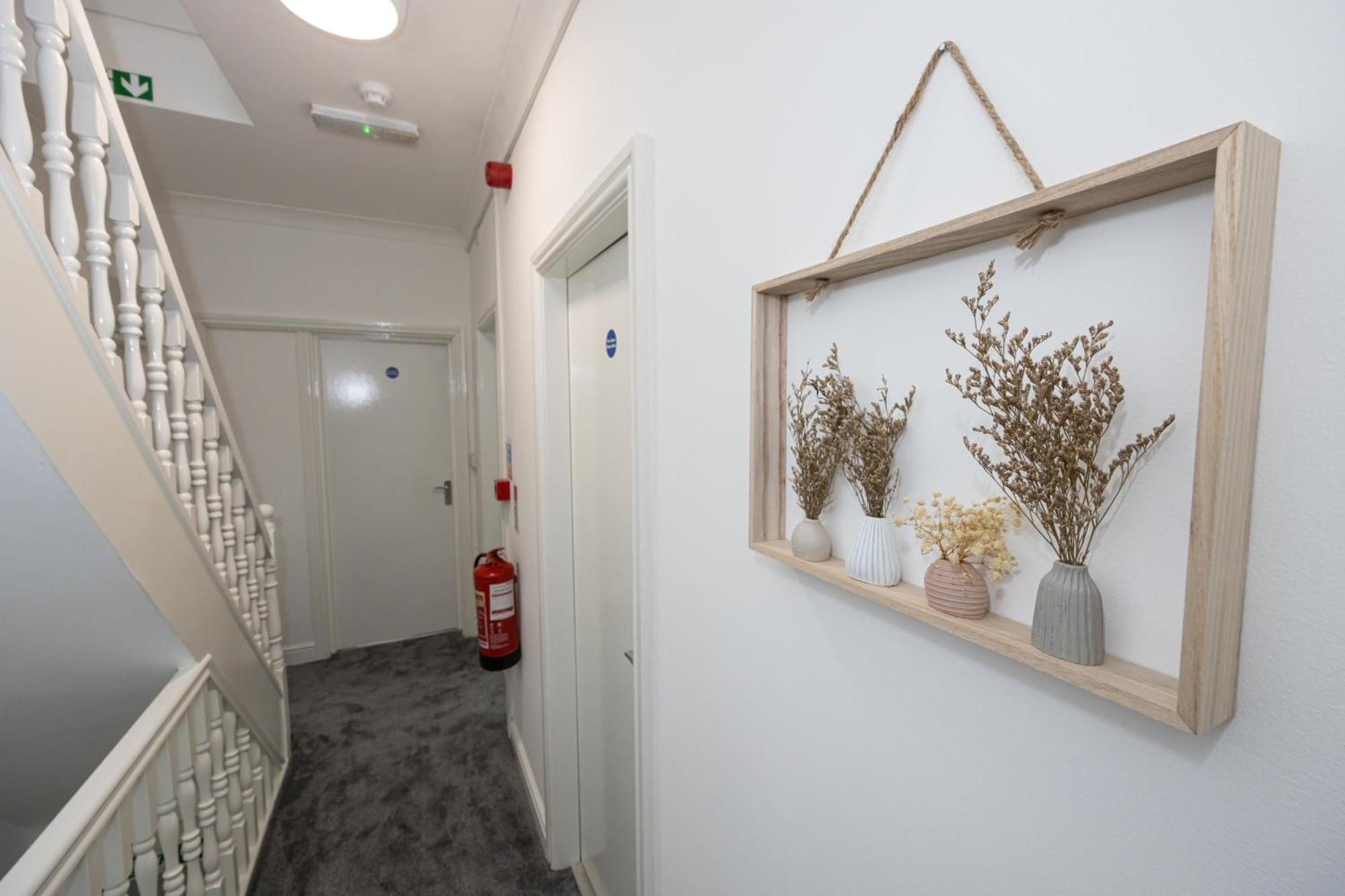 Modern Spacious 6bd Haven 8 Min From Centre