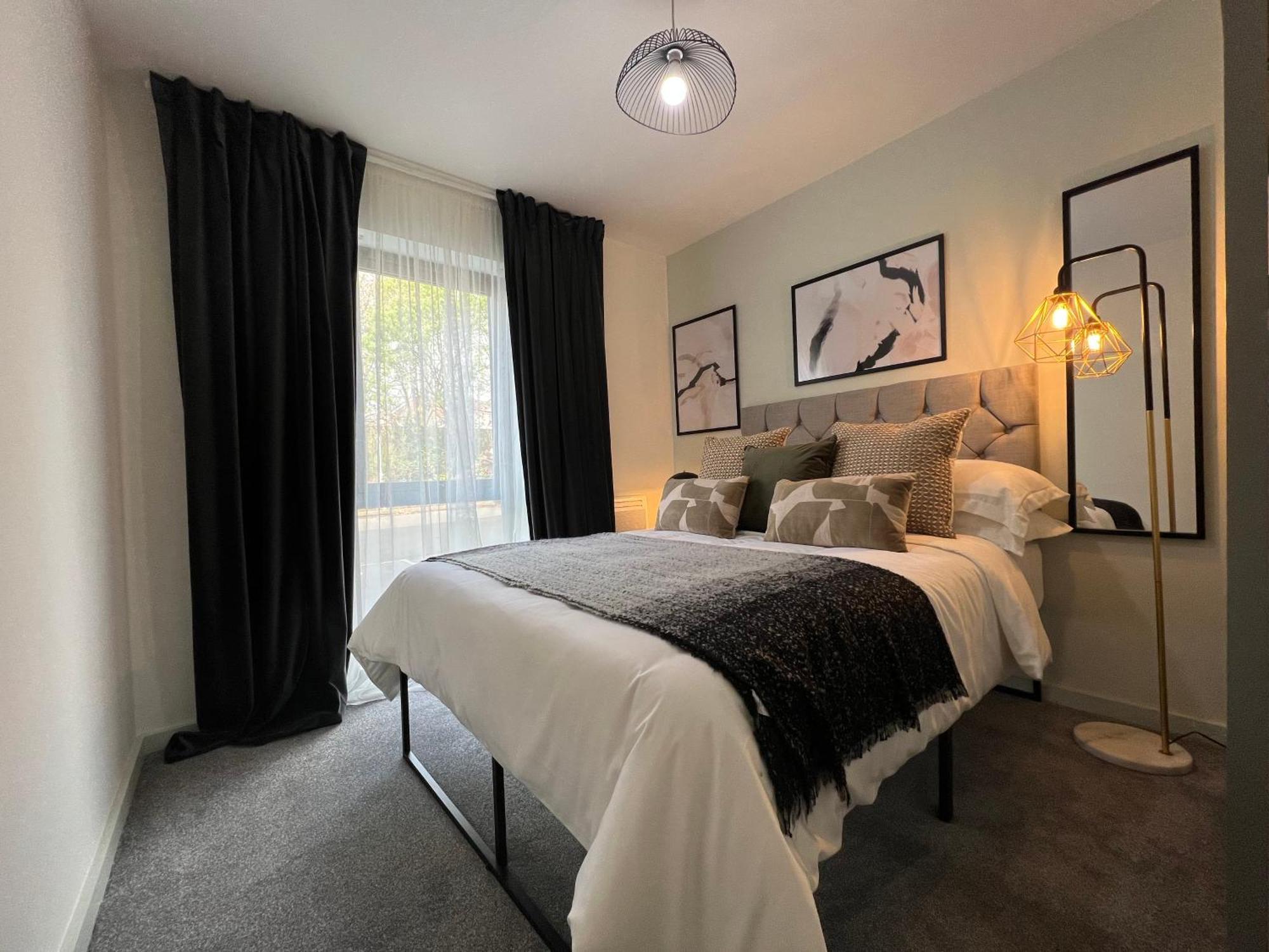 Stunning Centre From + Free Parking Appartement *