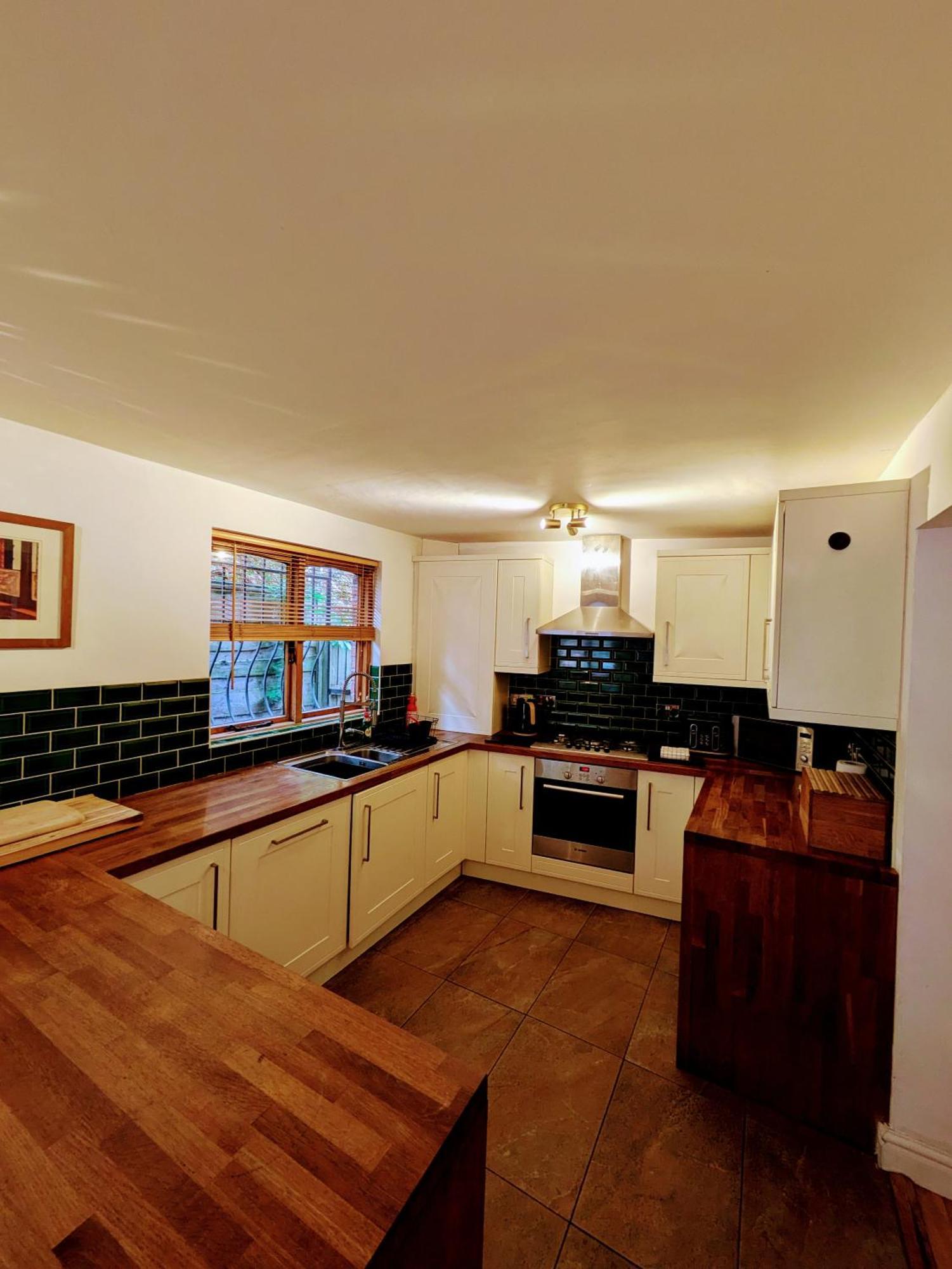 Detached House With Gated Parking In Whalley Range * Manchester