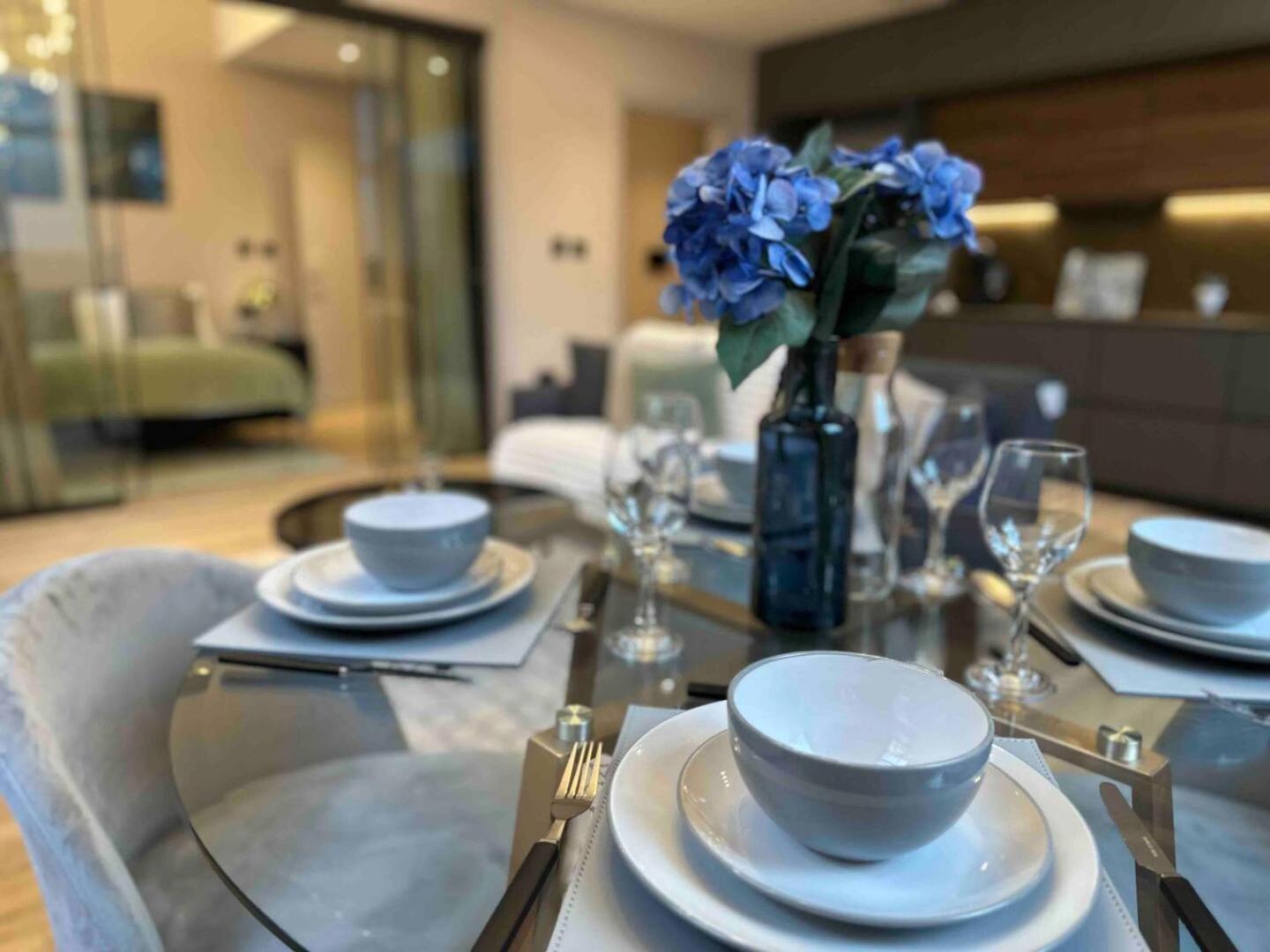 Luxury 2br Apt In City Centre