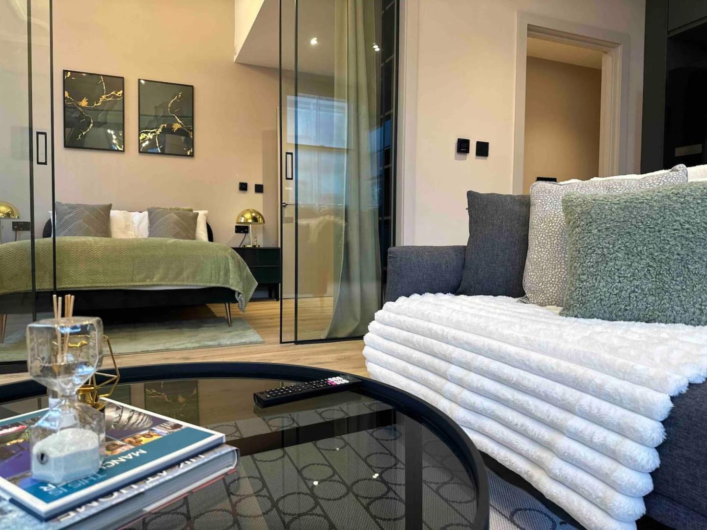 Luxury 2br Apt In City Centre Apartment Manchester