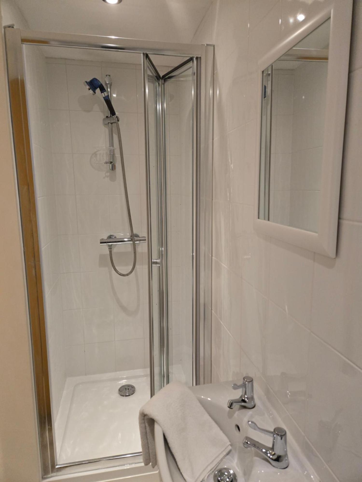 Cosy Self-contained In Salford *