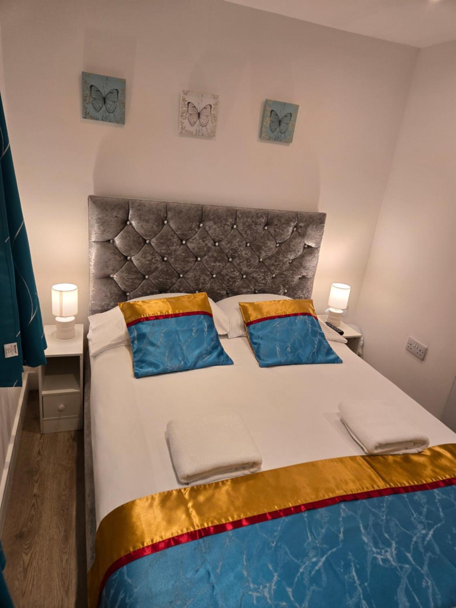Guest house Cosy Self-contained In Salford