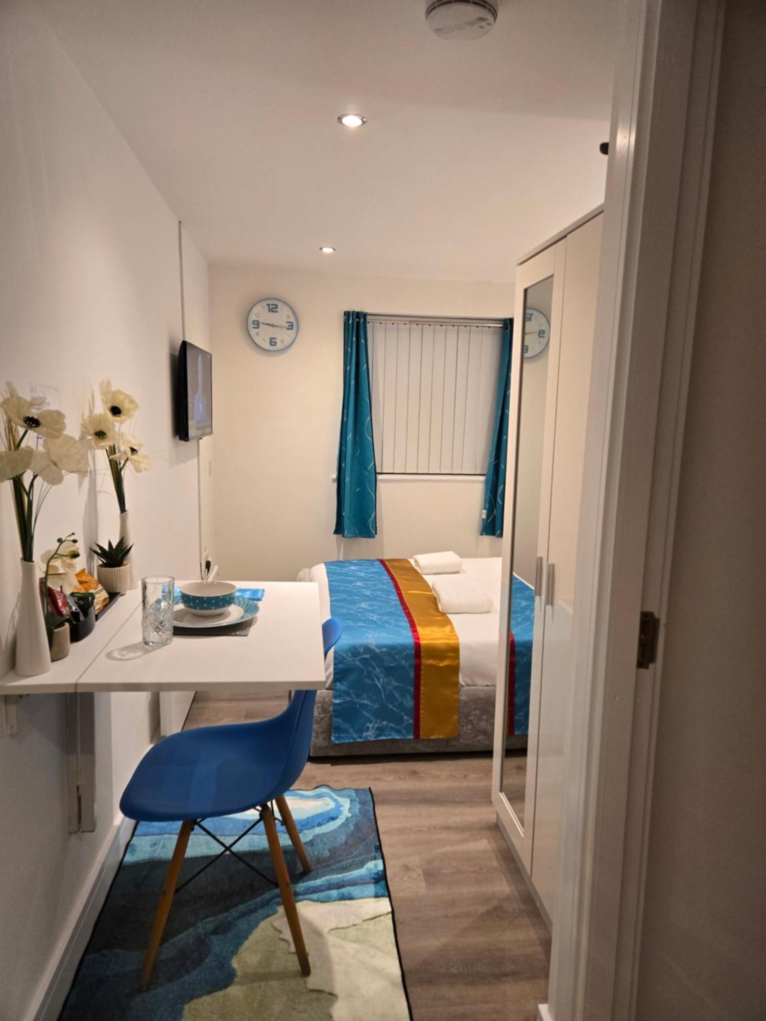 Cosy Self-contained In Salford *