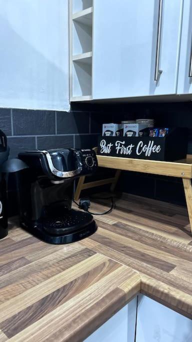 Cosy Pet Friendly Home, Fits 6, Free Parking Apartment