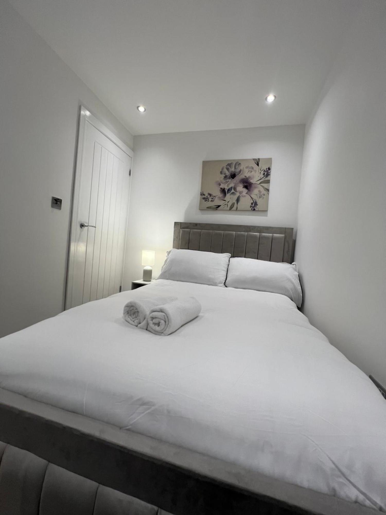 Entire House - Near Etihad Stadium And * Manchester