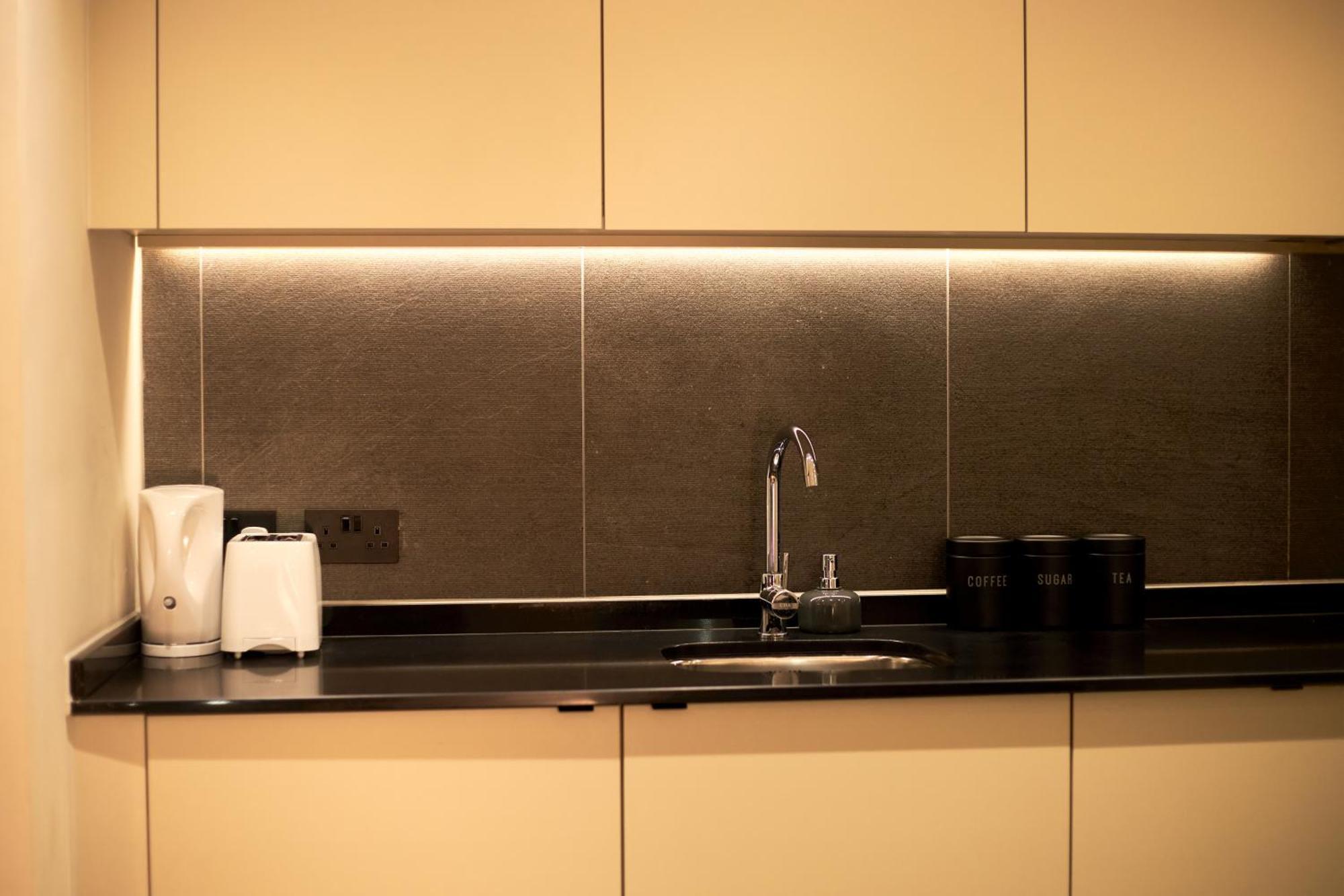 Sleek Haven Luxurious 2bed In Centre