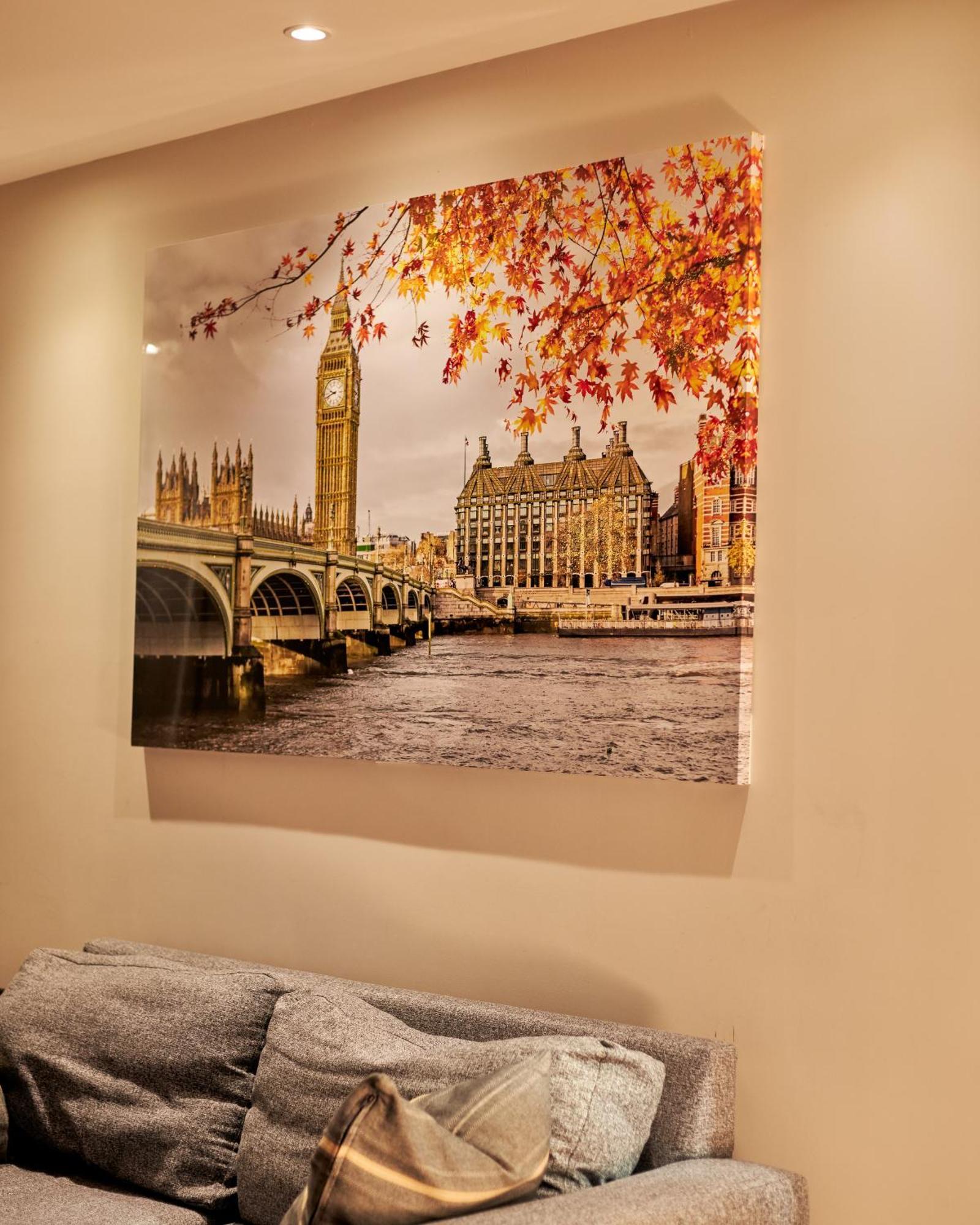 Sleek Haven Luxurious 2bed In Centre Apartment