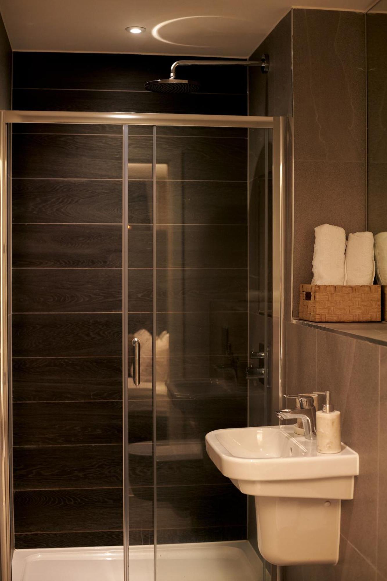 Sleek Haven Luxurious 2bed In Centre