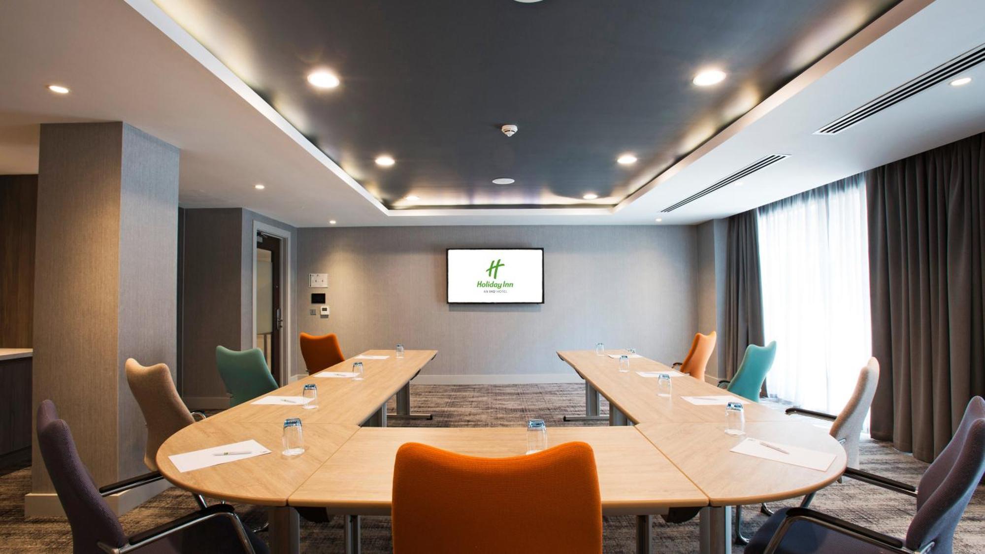 - Centre By Ihg Hotel 4*