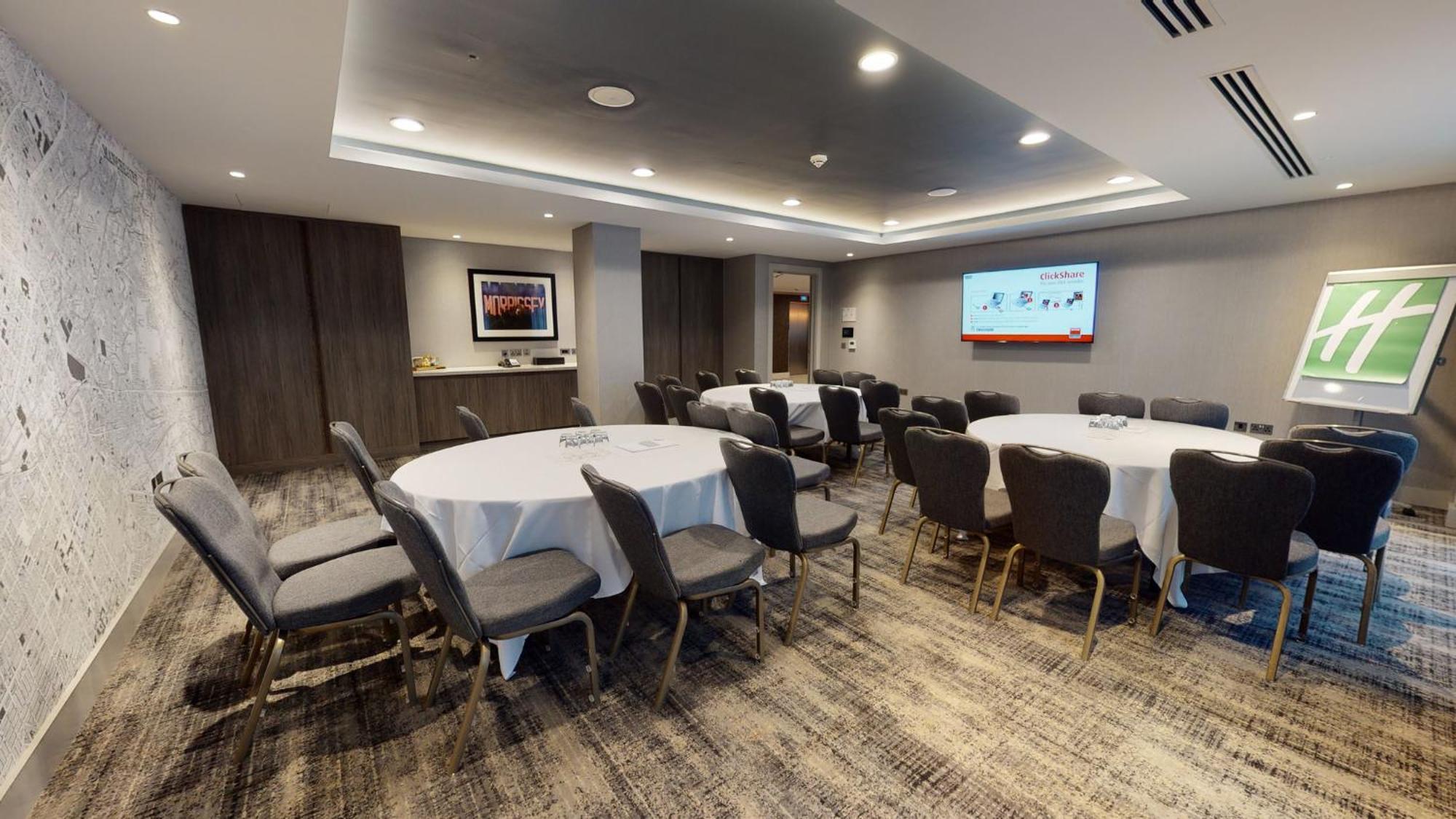 Hotel - Centre By Ihg 4*