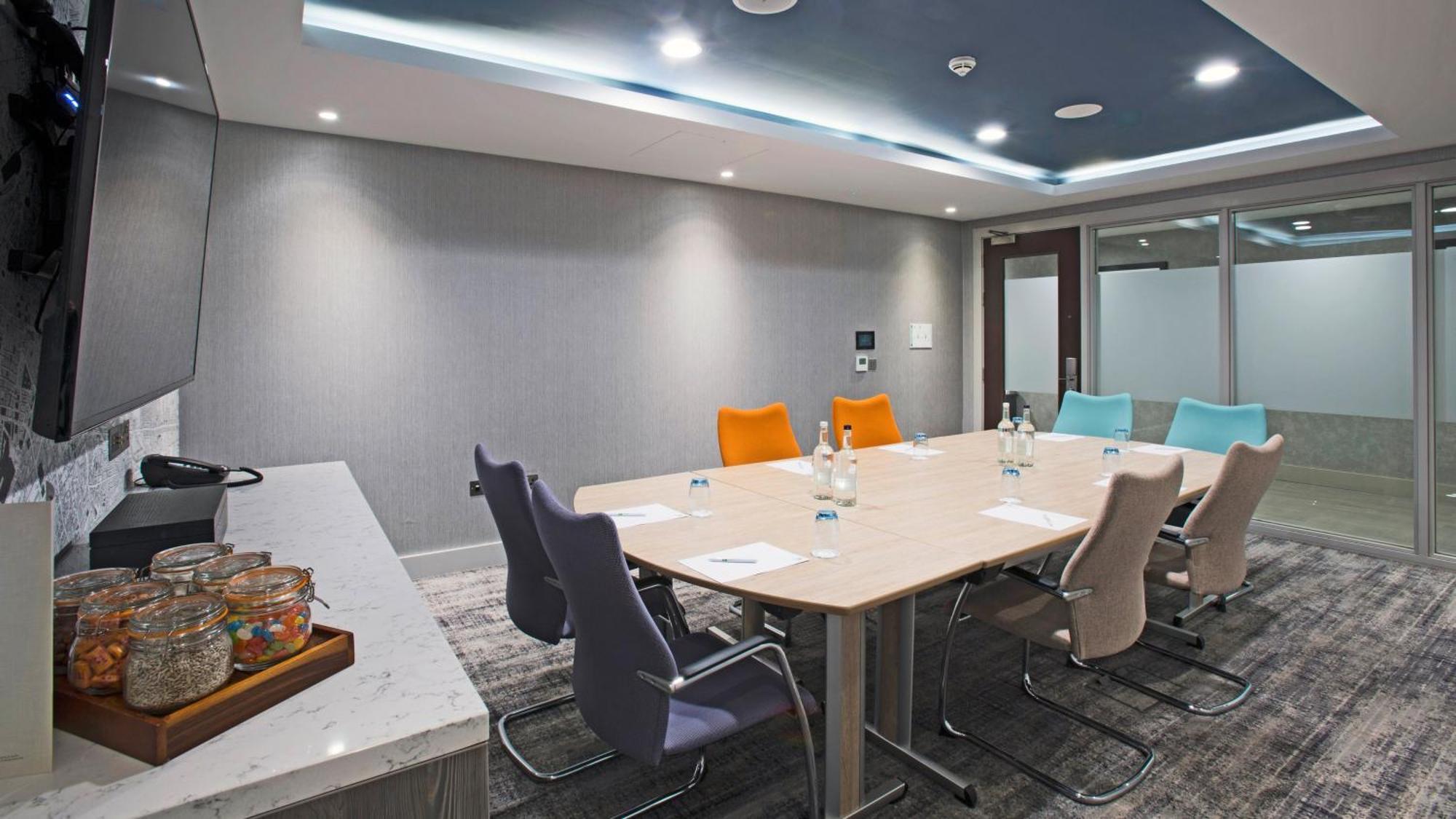 Hotel - Centre By Ihg 4*