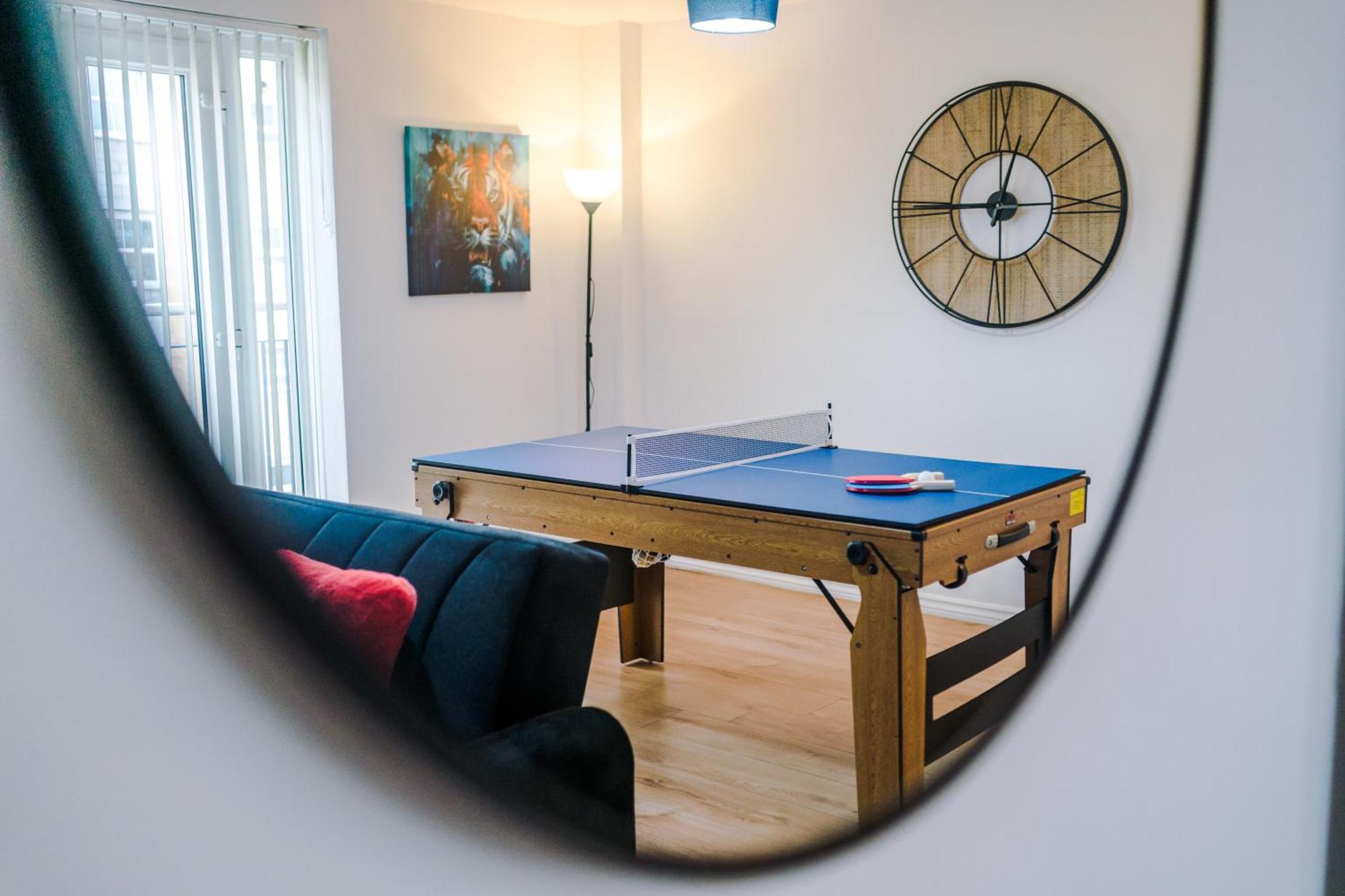 Fusion, Pool Table, Ps4, 2 Bedrooms Apartment *