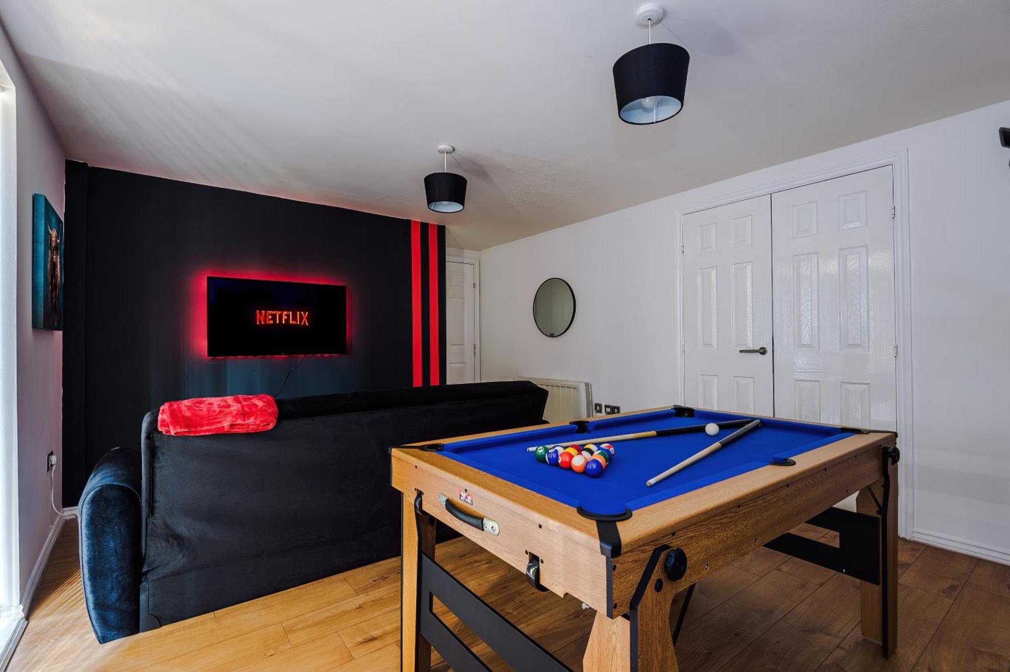 Fusion, Pool Table, Ps4, 2 Bedrooms *