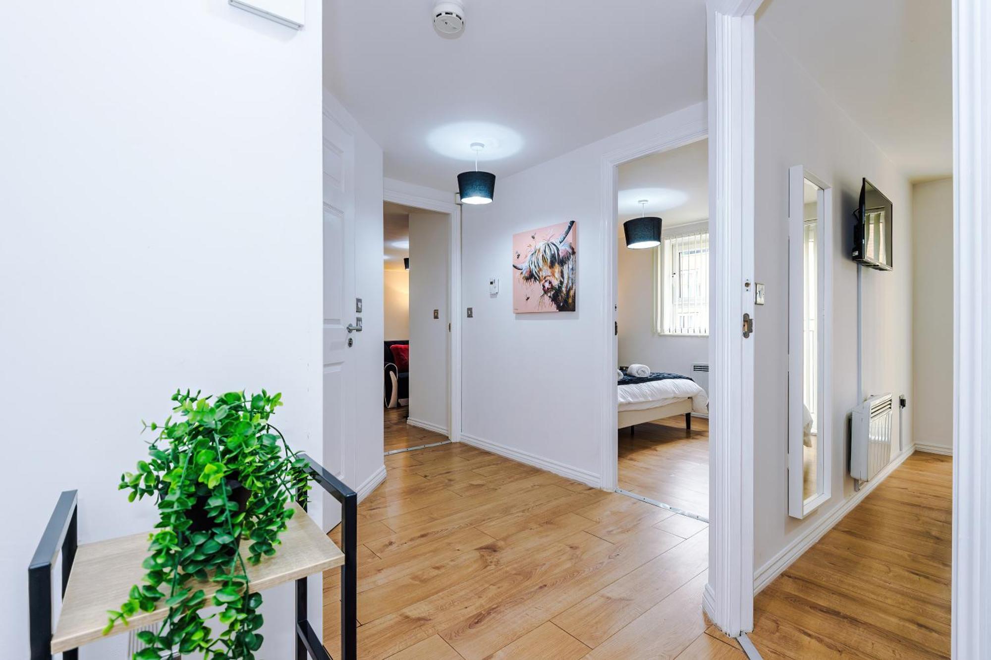 Fusion, Pool Table, Ps4, 2 Bedrooms Apartment *