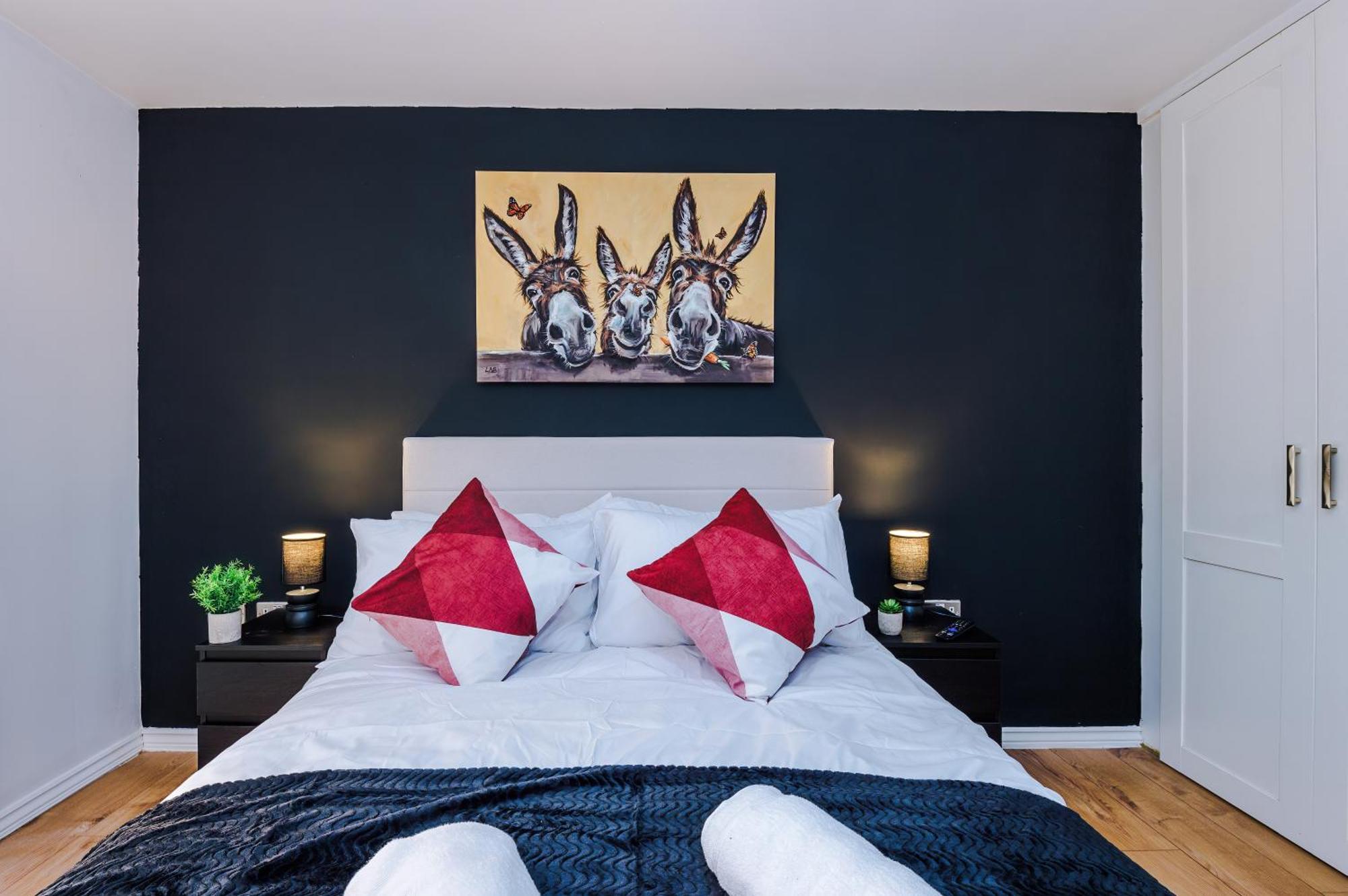 Fusion, Pool Table, Ps4, 2 Bedrooms Apartment