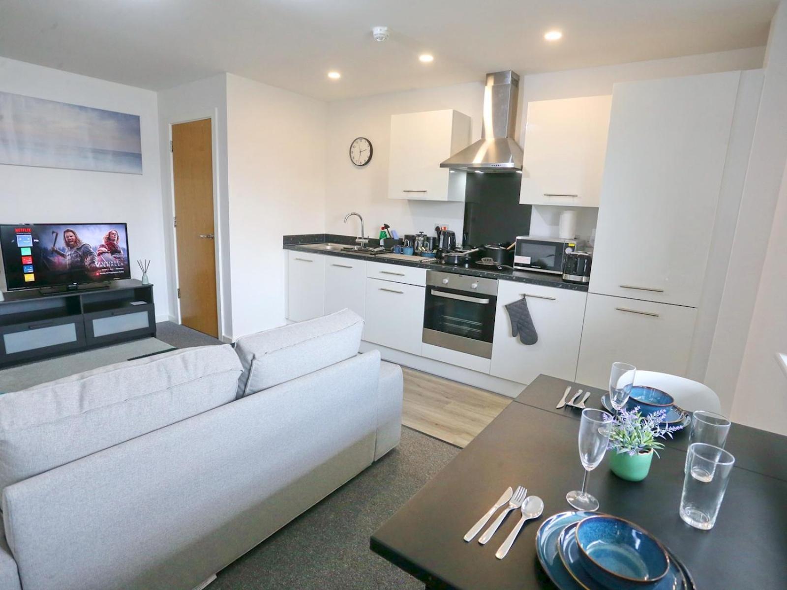 Pass The Keys Salford Quays Manc Flat With Free Parking *